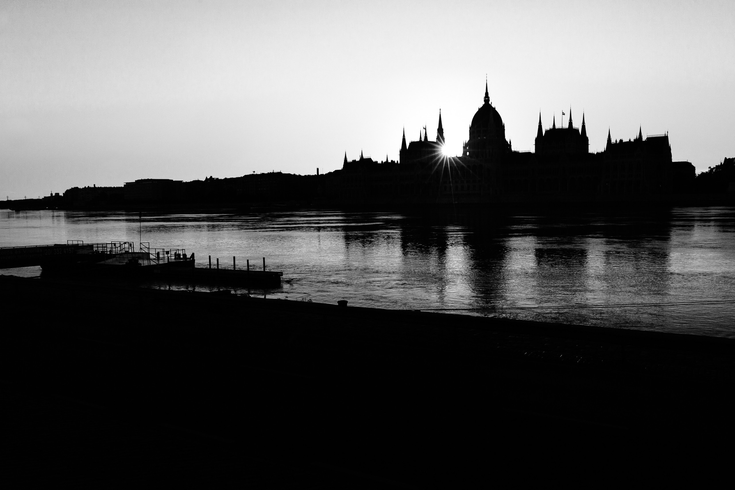 Capitals on the Danube. Künstler Verstecktoff