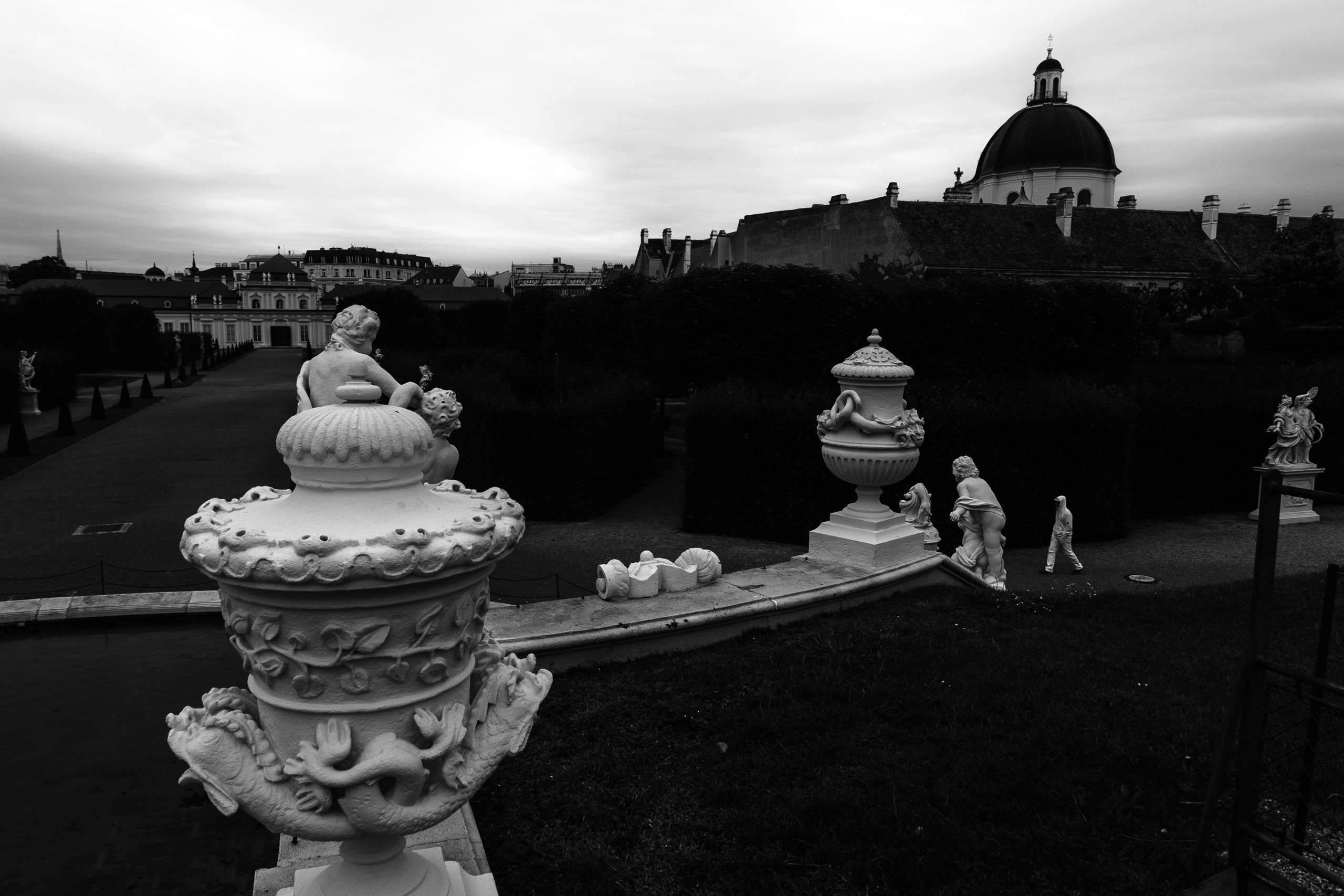 Capitals on the Danube. Künstler Verstecktoff