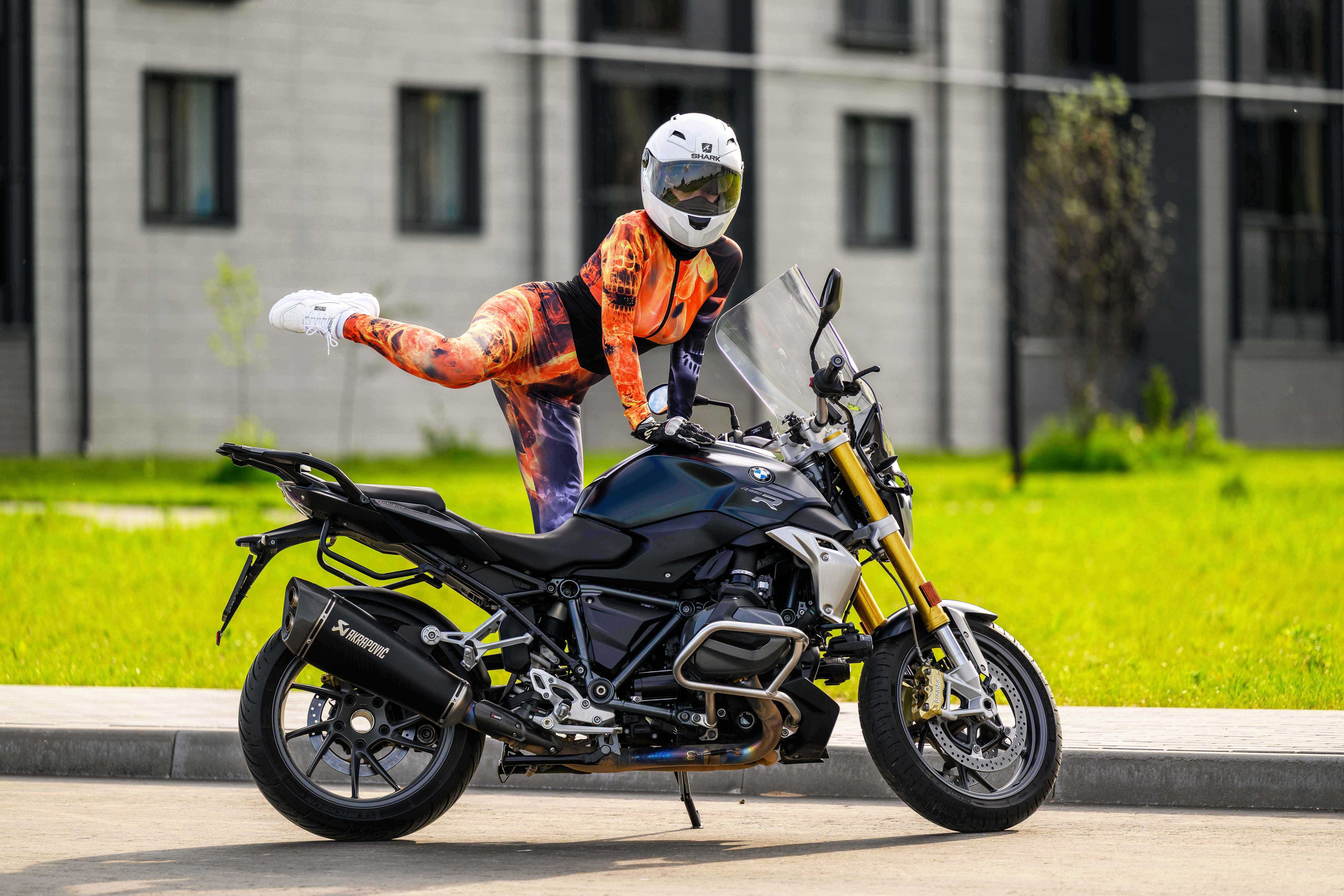 Фотосессии с мотоциклами. Спортивный и женский фотограф и видеограф в Завидово и Конаково Андрей Герасимов