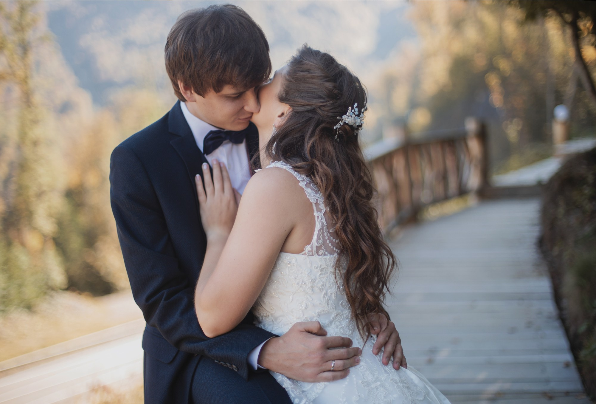 Свадебная прогулка Владимира и Ольги. Красная Поляна. Репортажный и постановочный Наталья Санникова