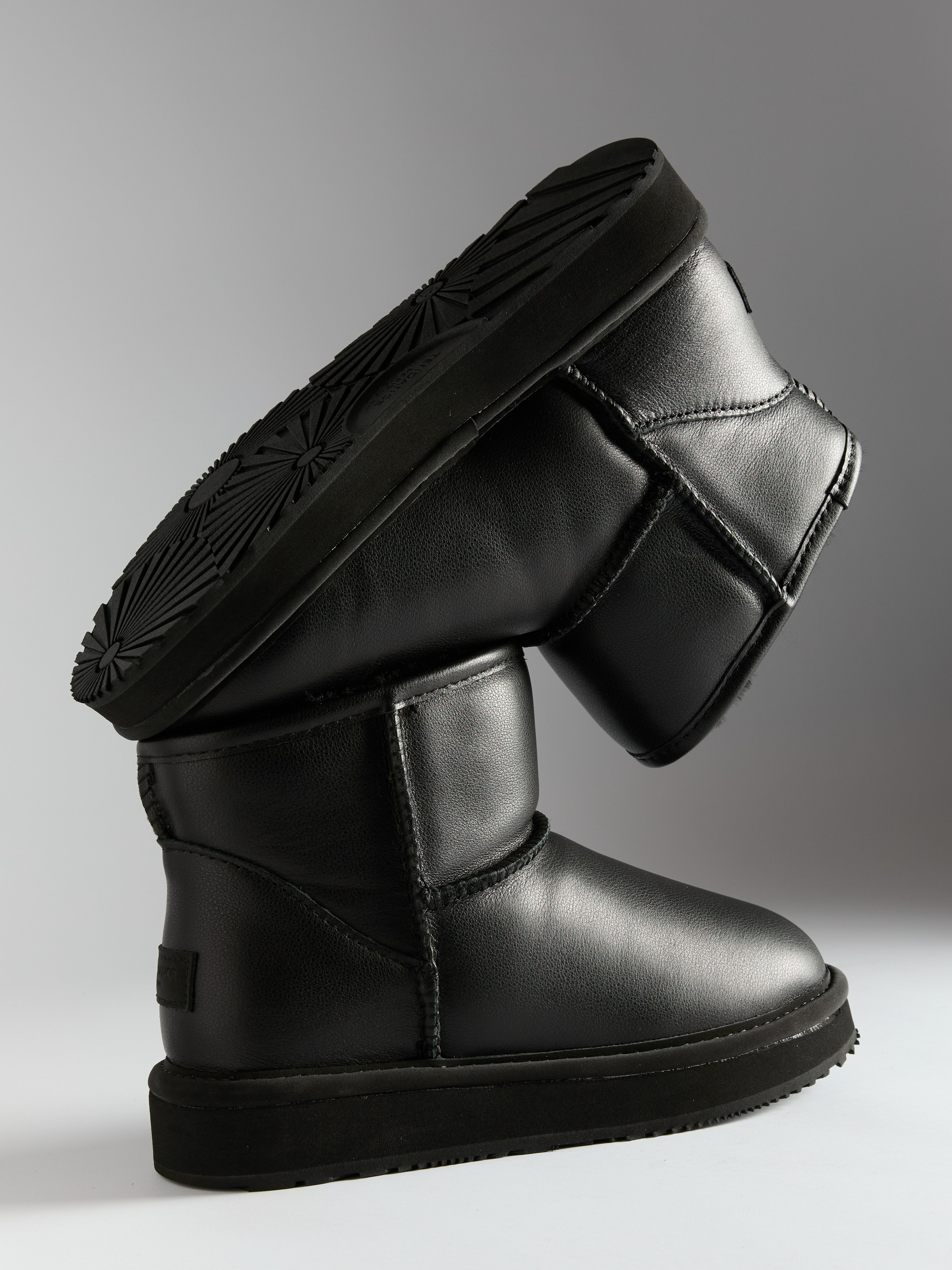 Предметный фотограф в Москве Евгений Шубин