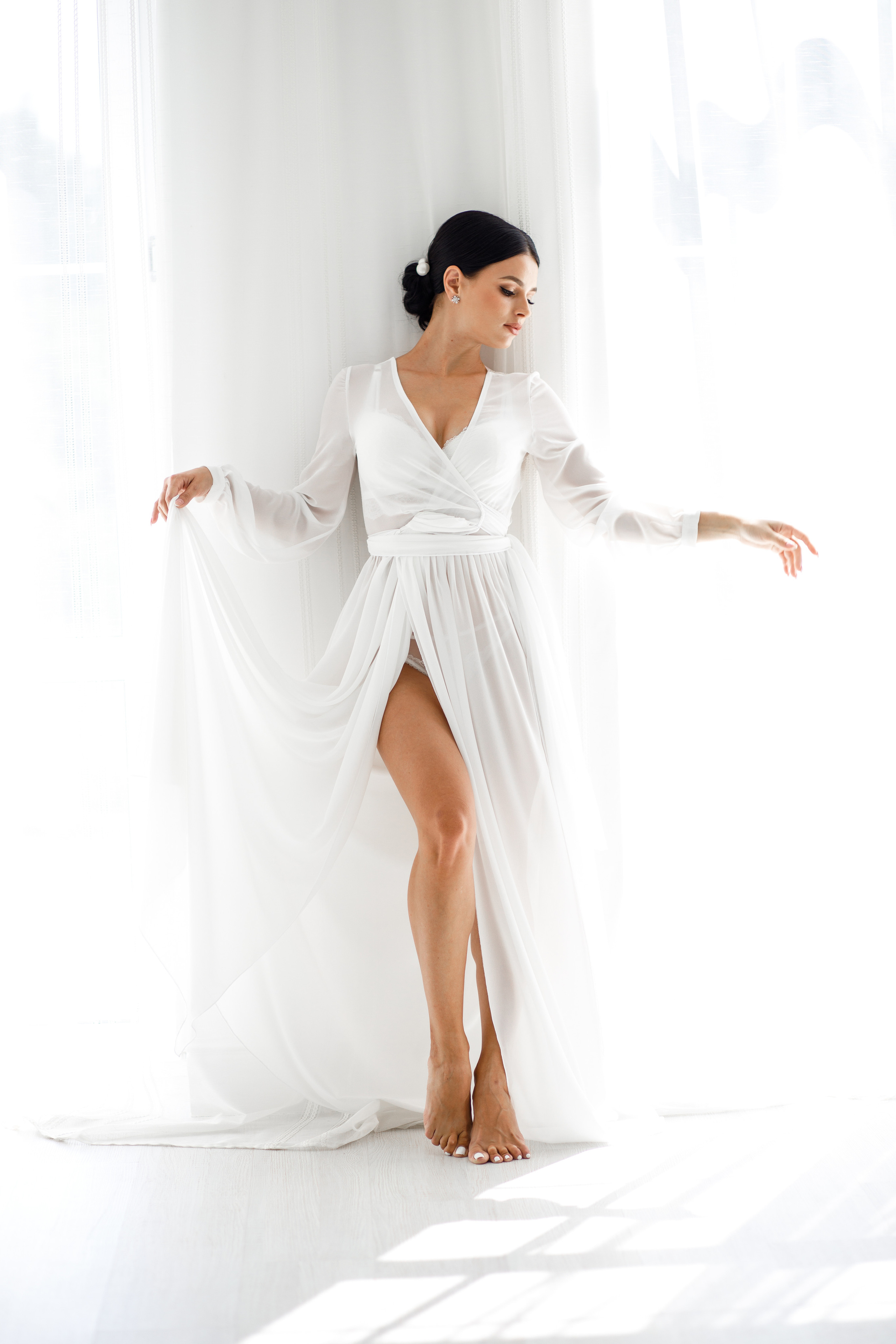 «BEZE». Съёмка коллекции будуарных платьев. Фотограф Антон Никандров