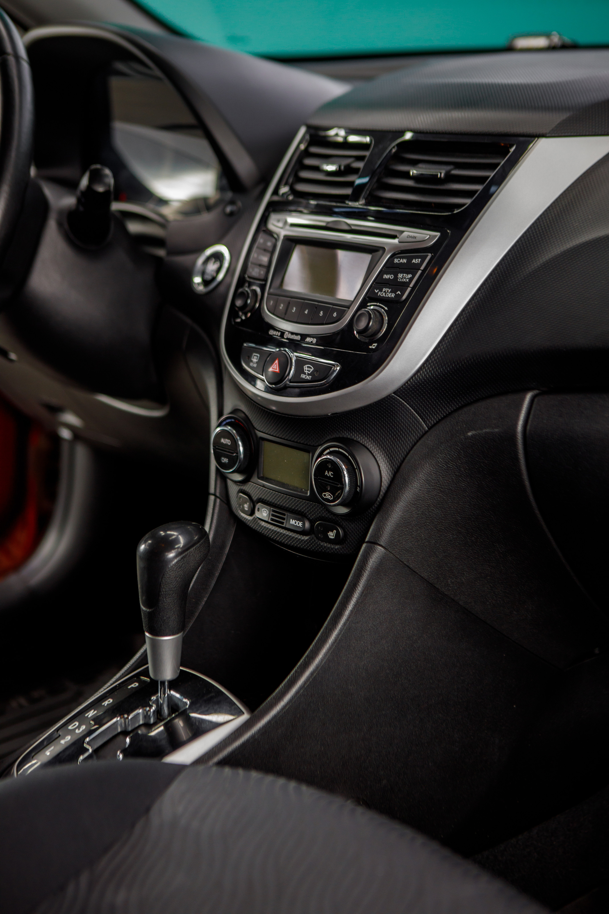 Студия локального ремонта «SLR». Фотограф Антон Никандров