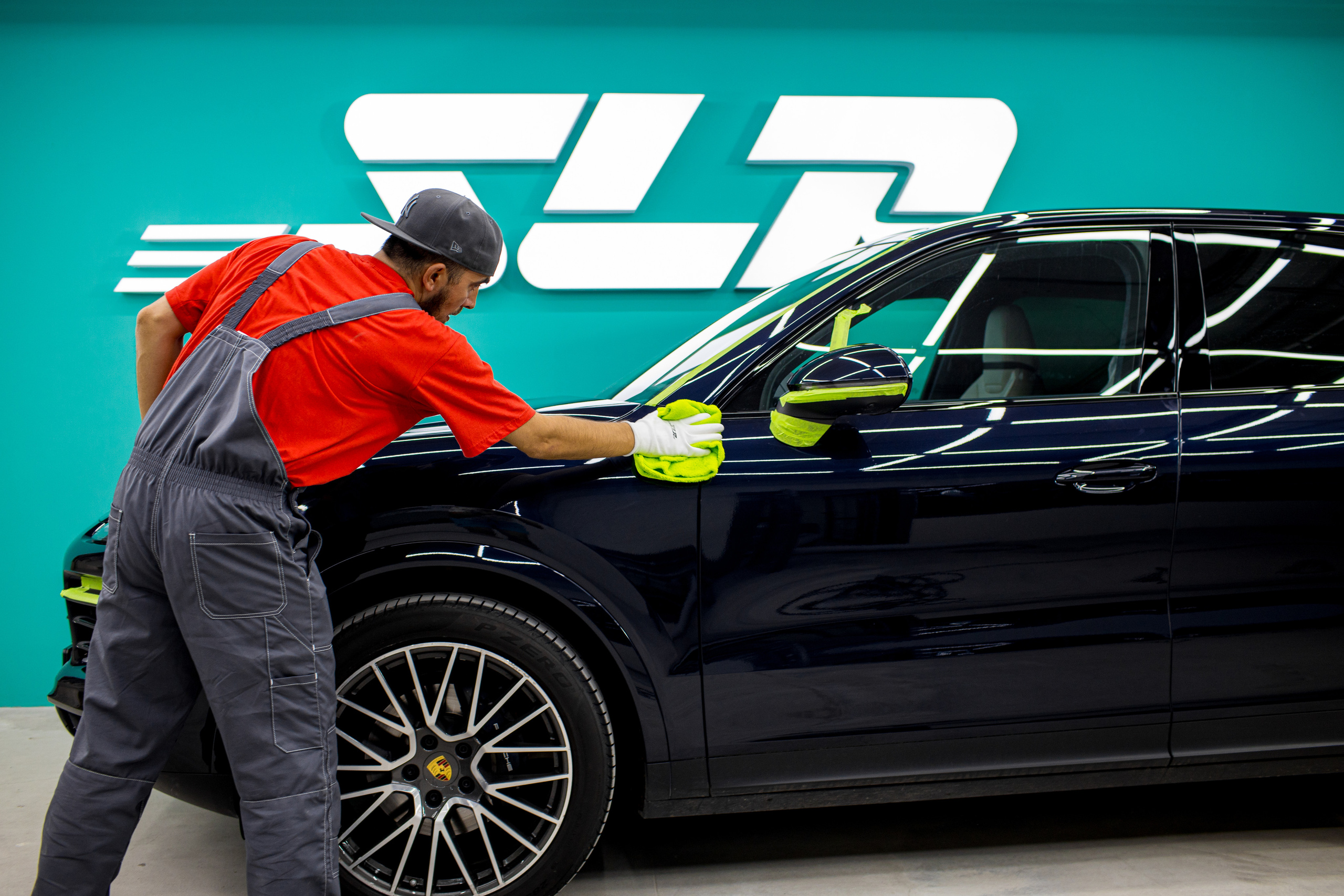 Студия локального ремонта «SLR». Фотограф Антон Никандров