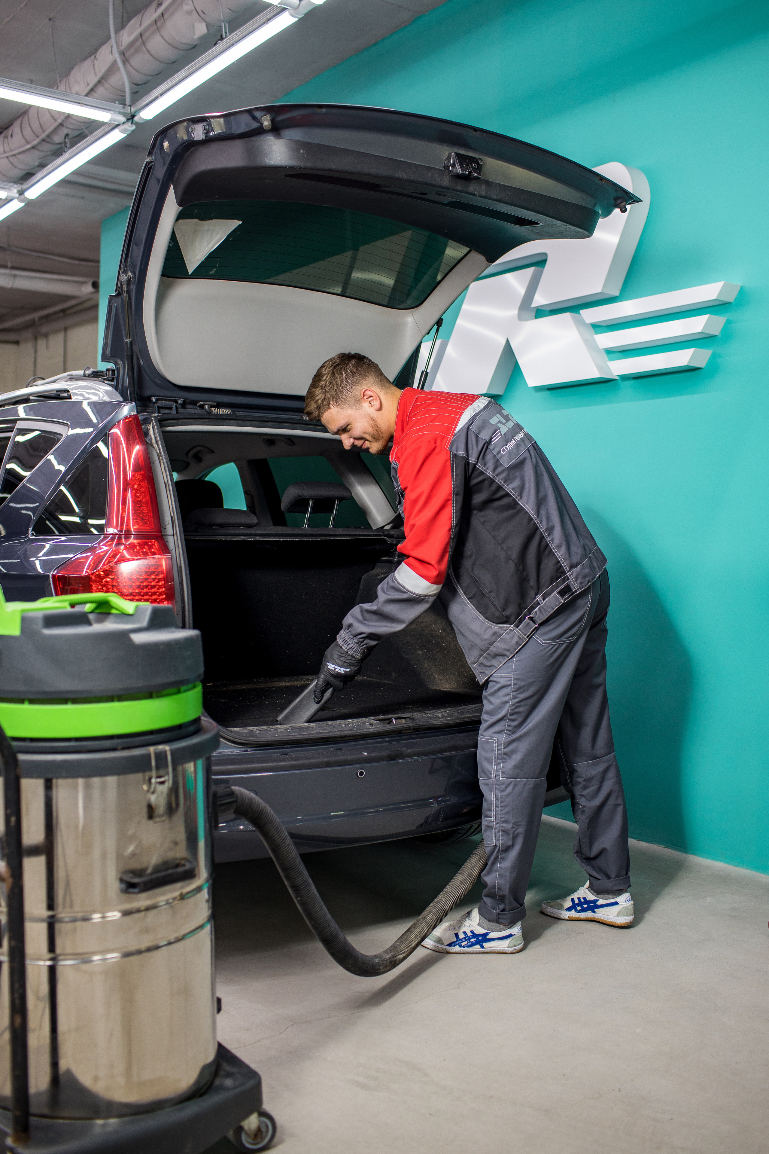 Студия локального ремонта «SLR». Фотограф Антон Никандров