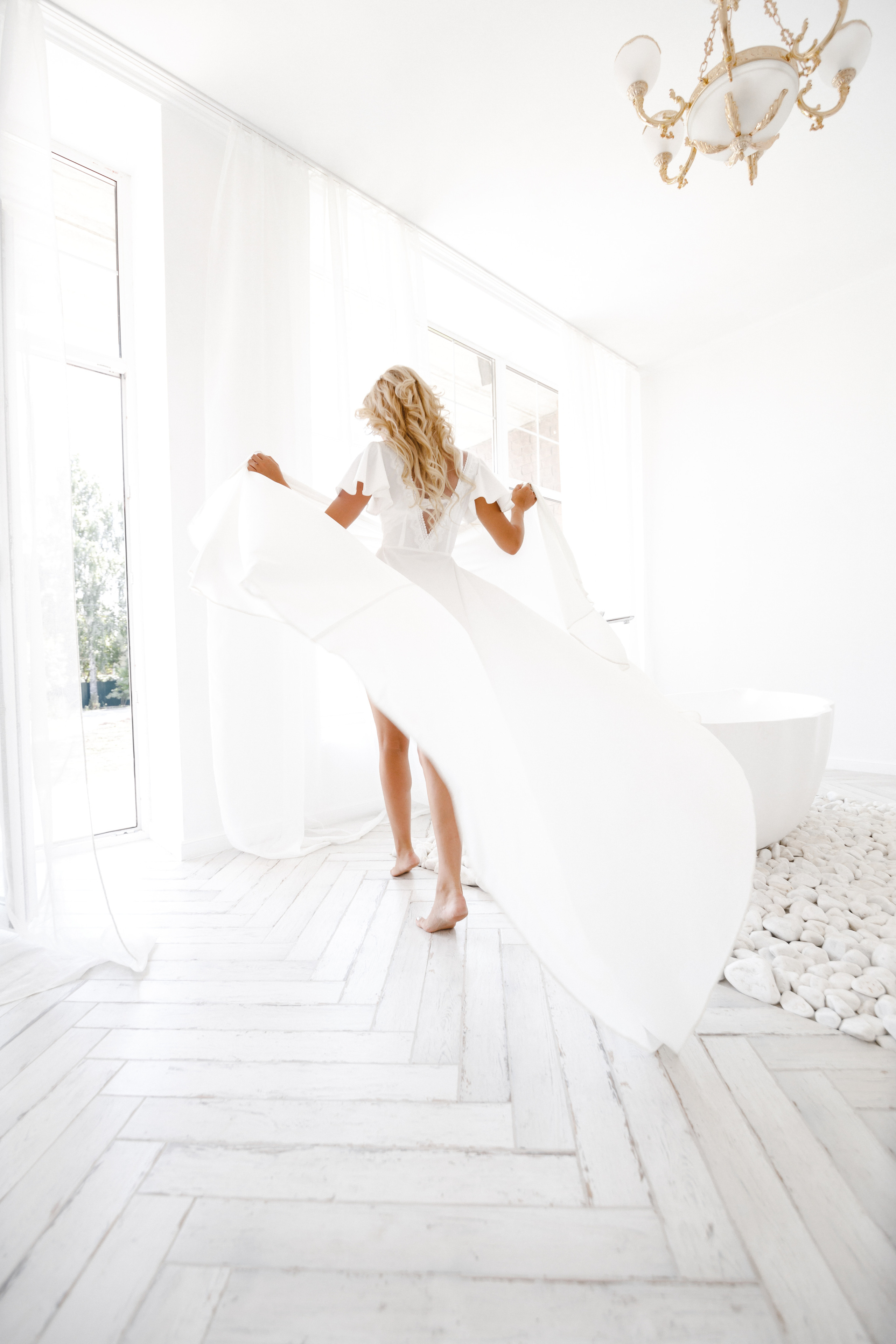 «BEZE». Съёмка коллекции будуарных платьев. Фотограф Антон Никандров