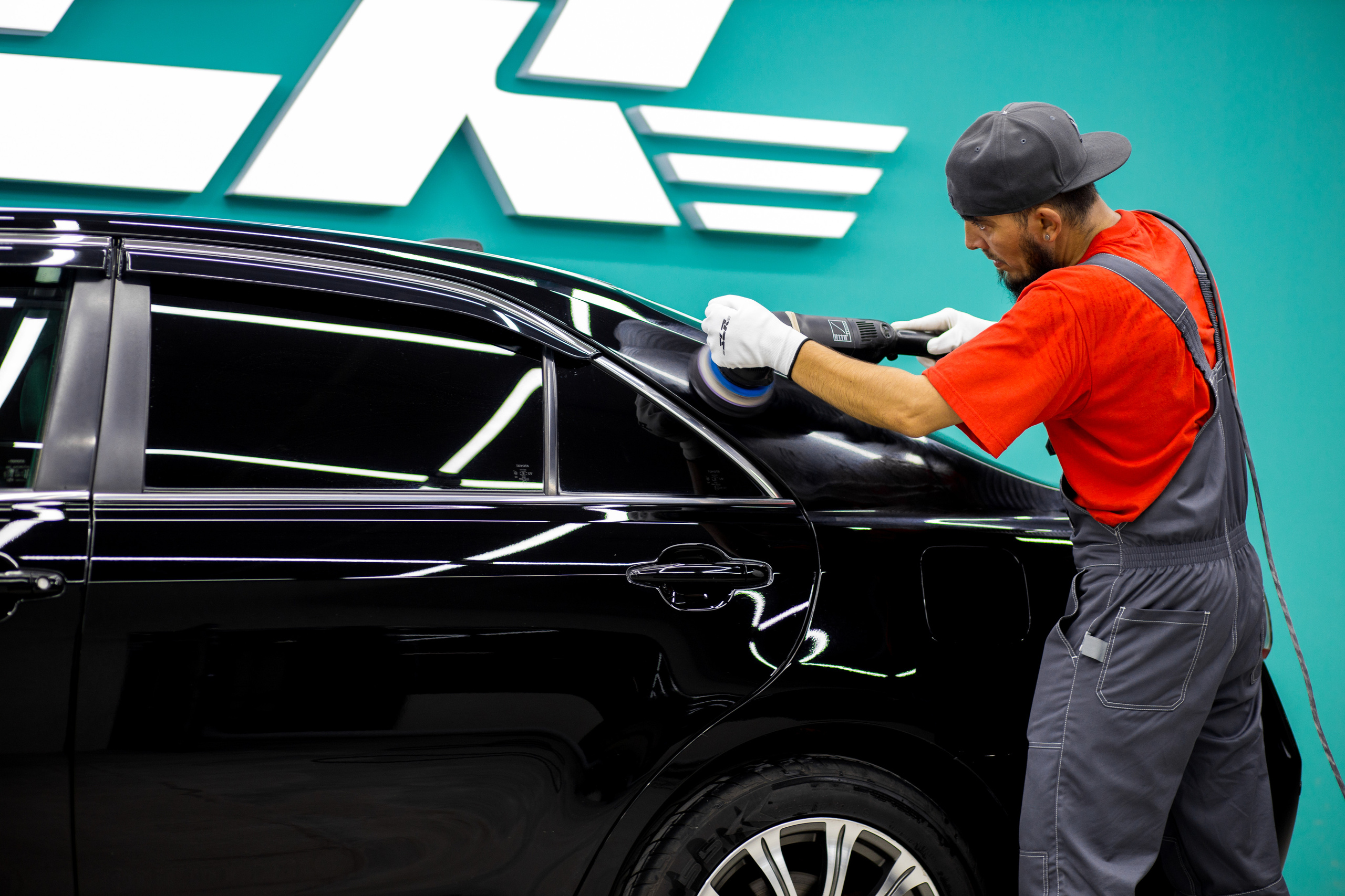 Студия локального ремонта «SLR». Фотограф Антон Никандров