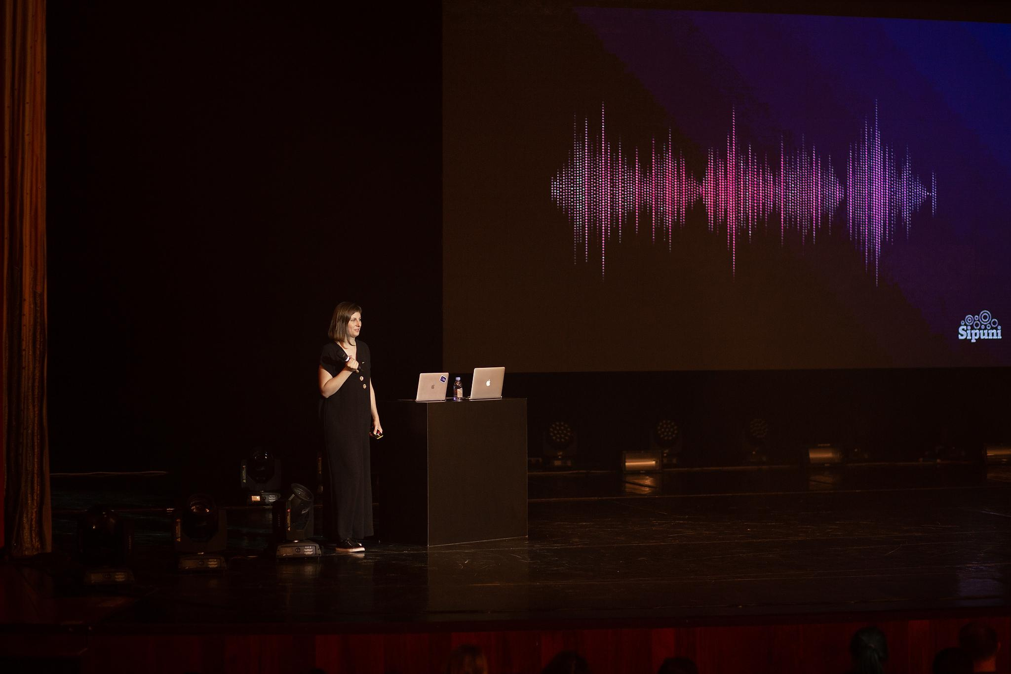 «AMOCrm». Съёмка на баннере. Фотограф Антон Никандров