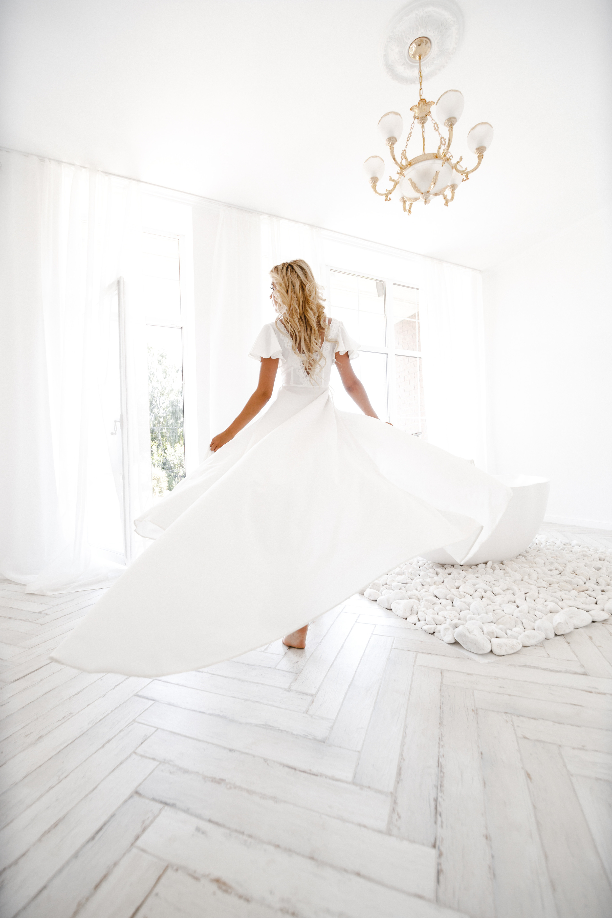 «BEZE». Съёмка коллекции будуарных платьев. Фотограф Антон Никандров