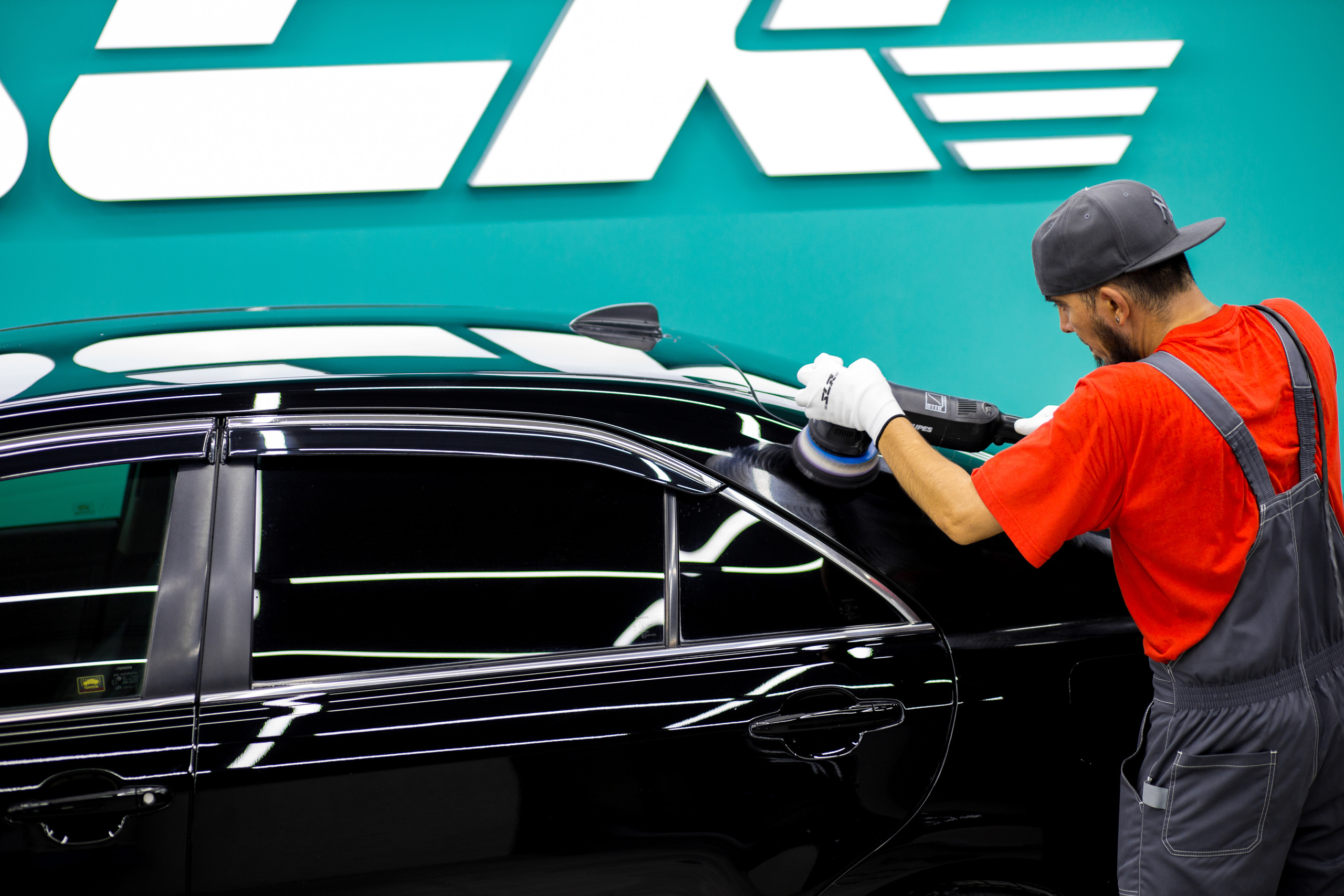 Студия локального ремонта «SLR». Фотограф Антон Никандров