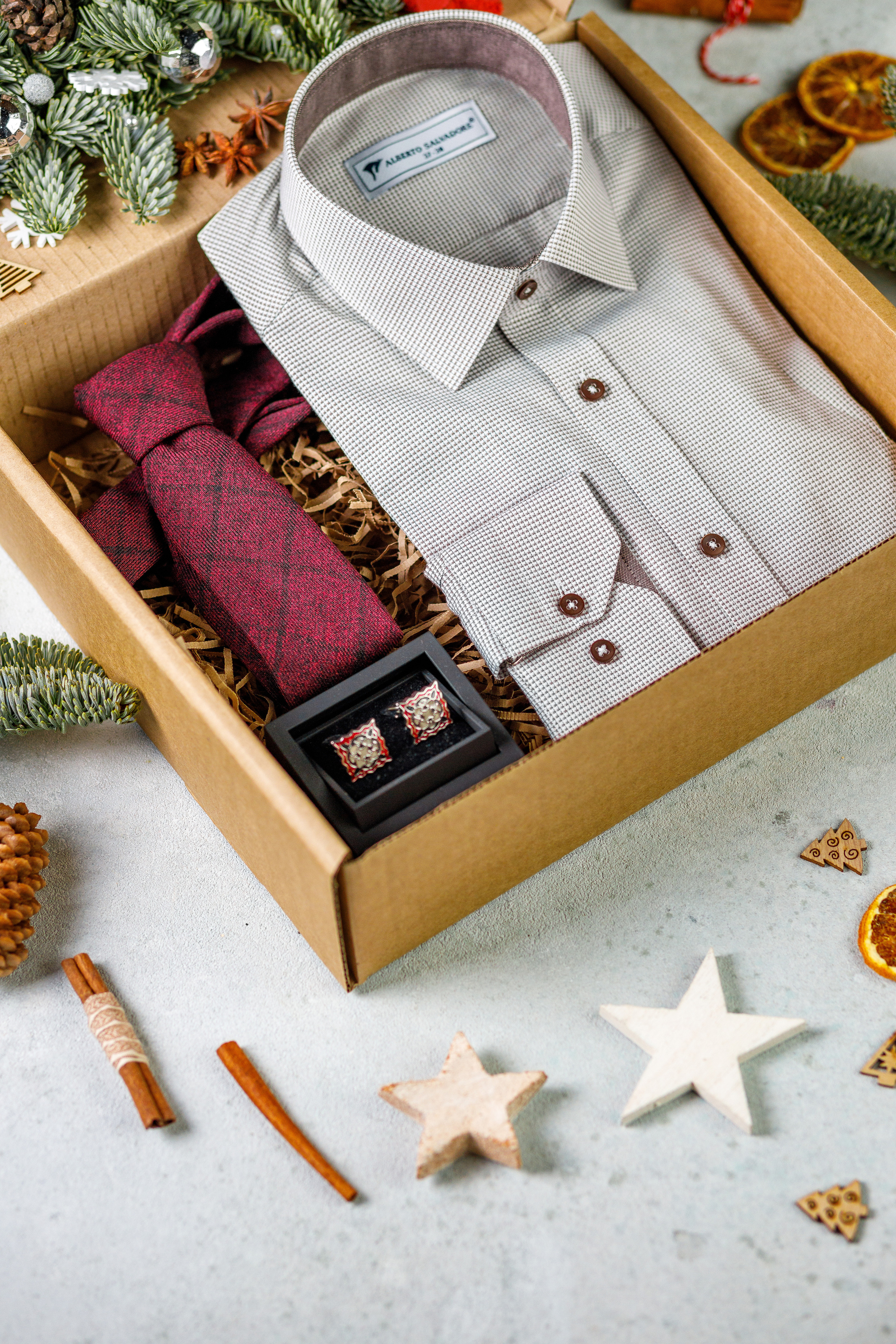 Съёмка подарочных боксов для «HisStory». Фотограф Антон Никандров