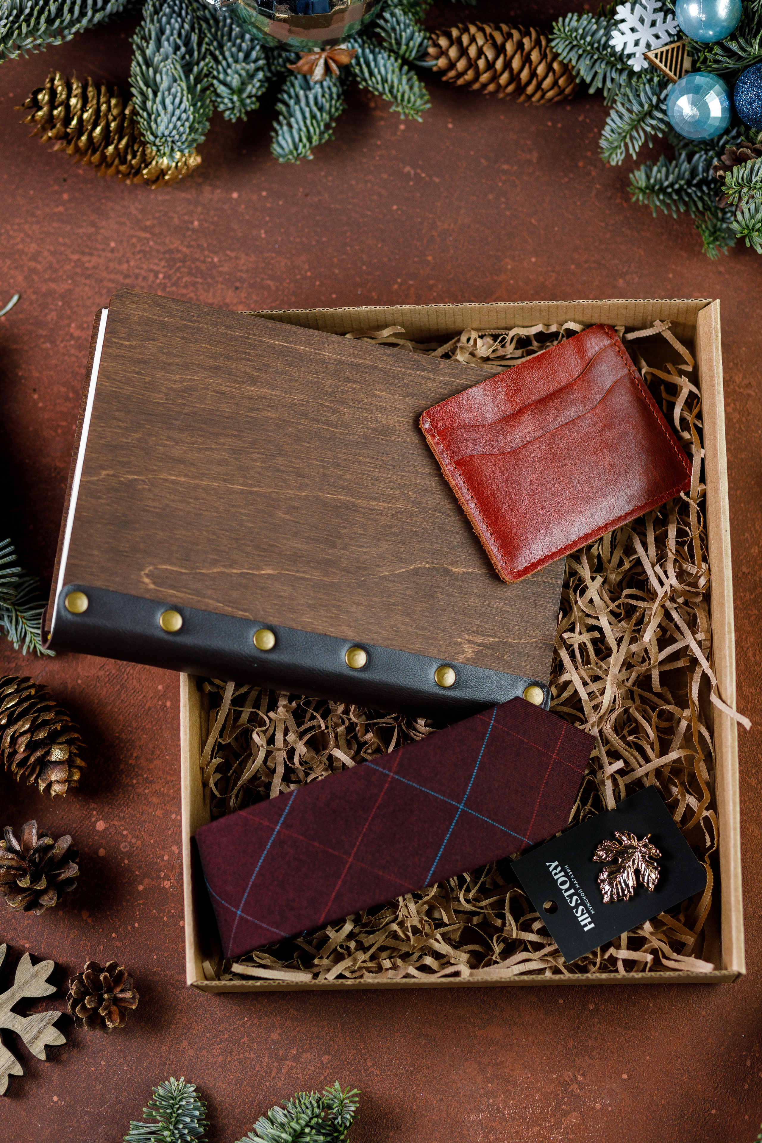 Съёмка подарочных боксов для «HisStory». Фотограф Антон Никандров