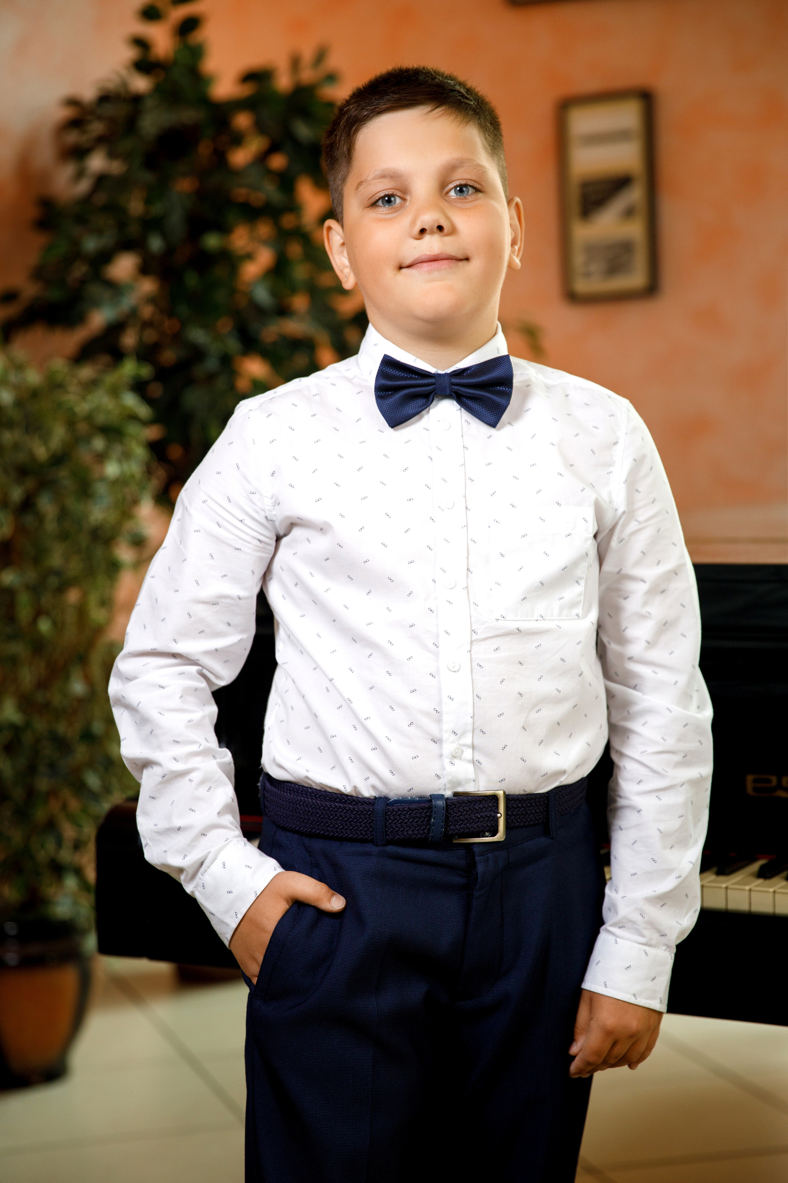 Школьные выпускные портреты. Фотограф Антон Никандров