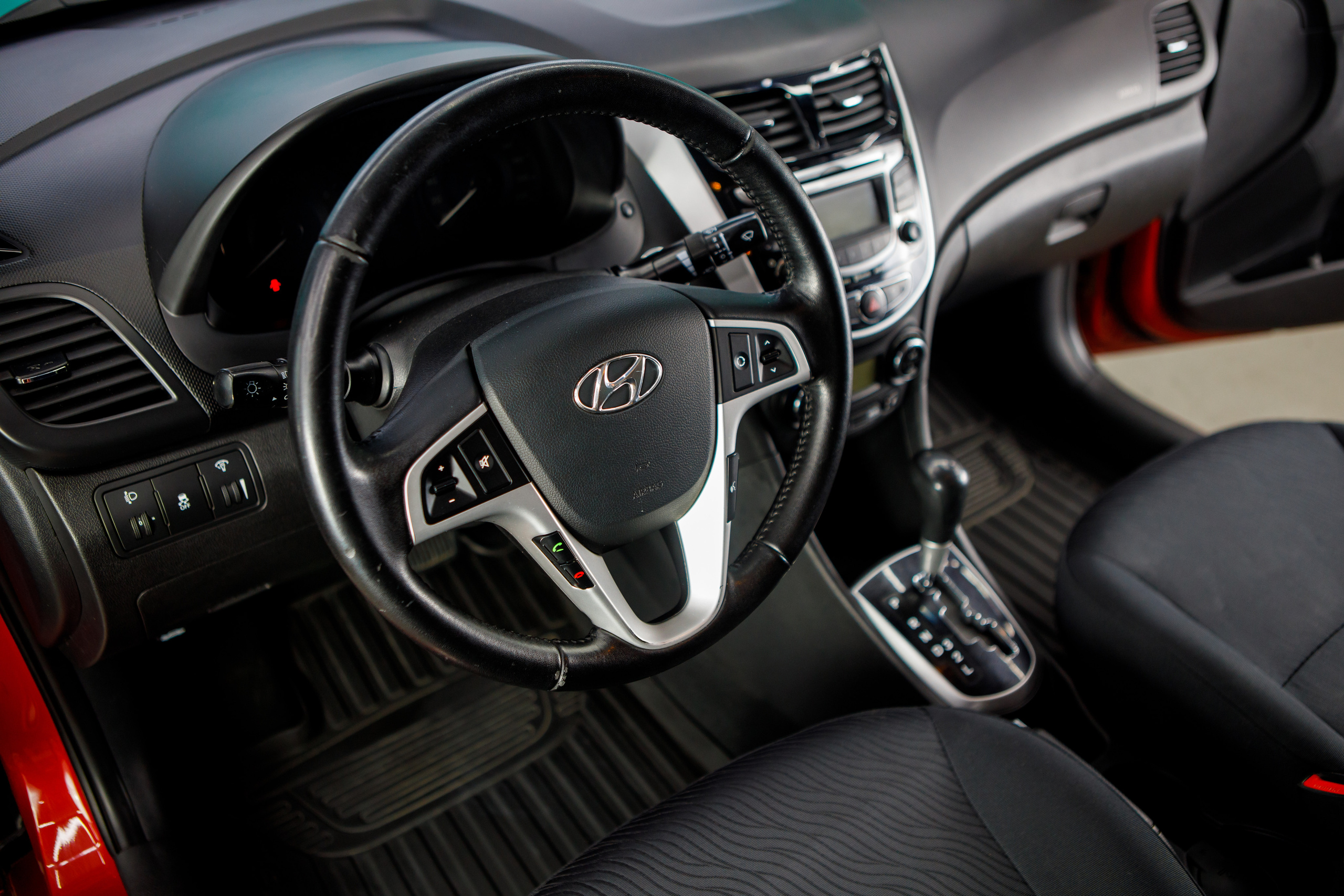 Студия локального ремонта «SLR». Фотограф Антон Никандров