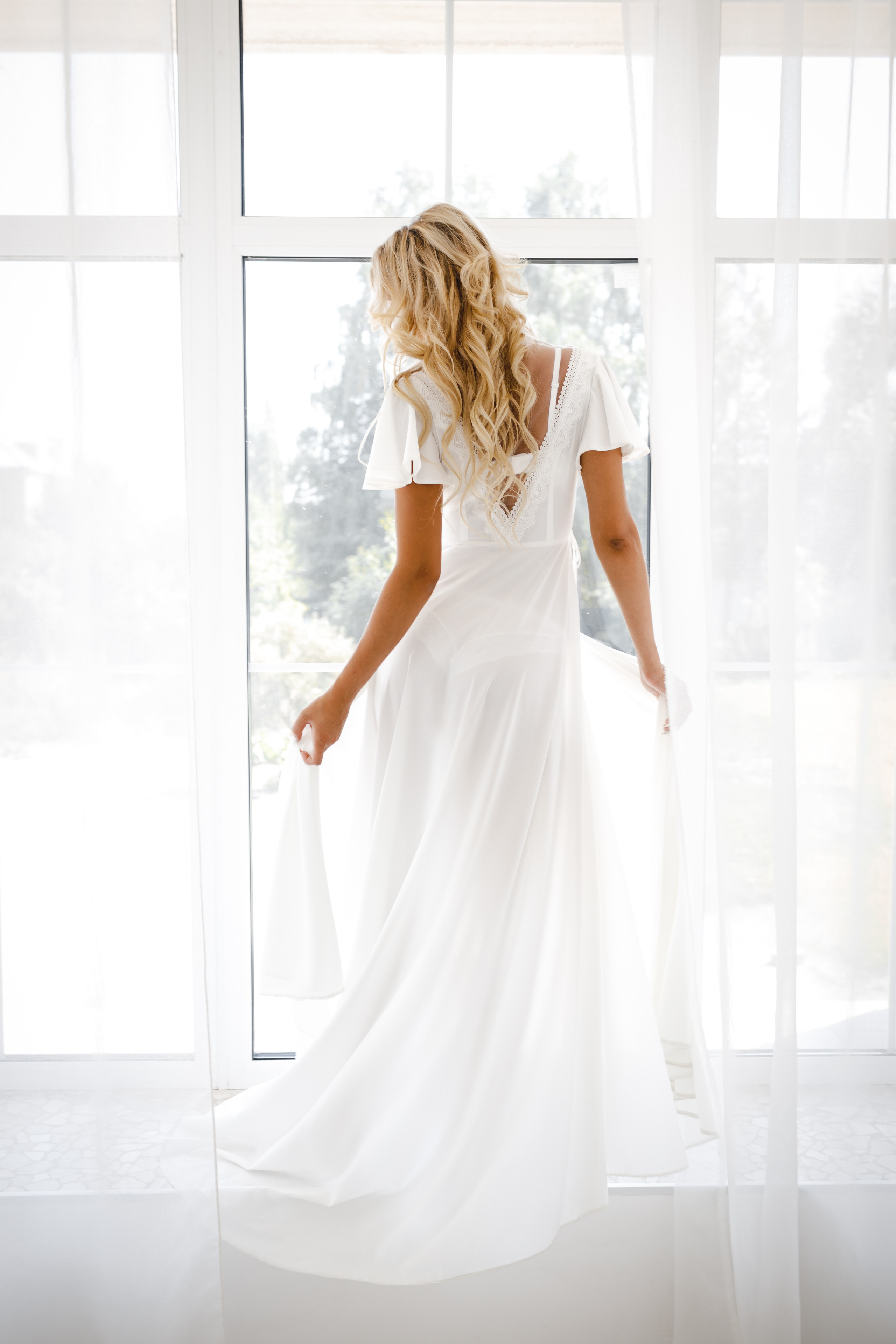 «BEZE». Съёмка коллекции будуарных платьев. Фотограф Антон Никандров