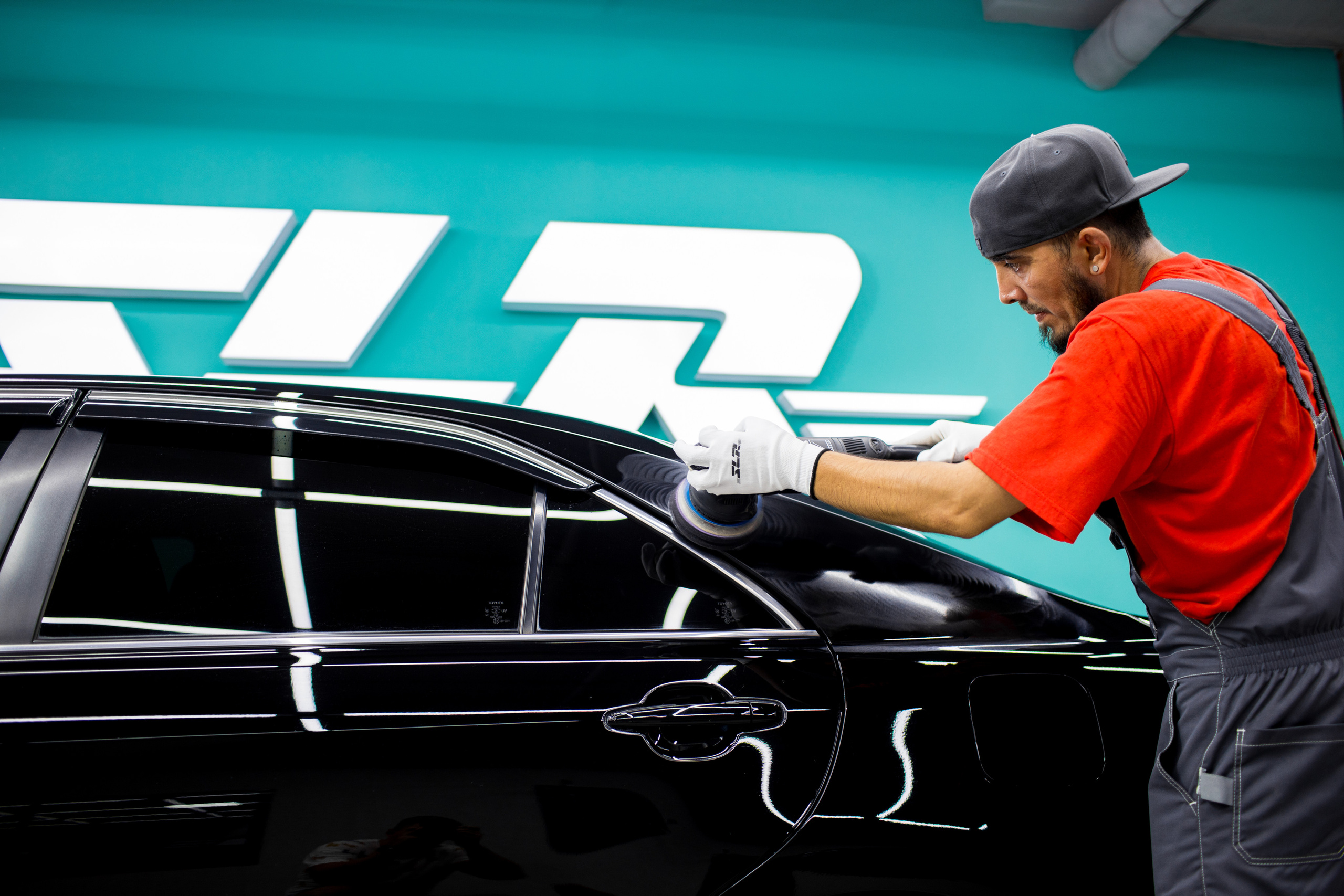 Студия локального ремонта «SLR». Фотограф Антон Никандров