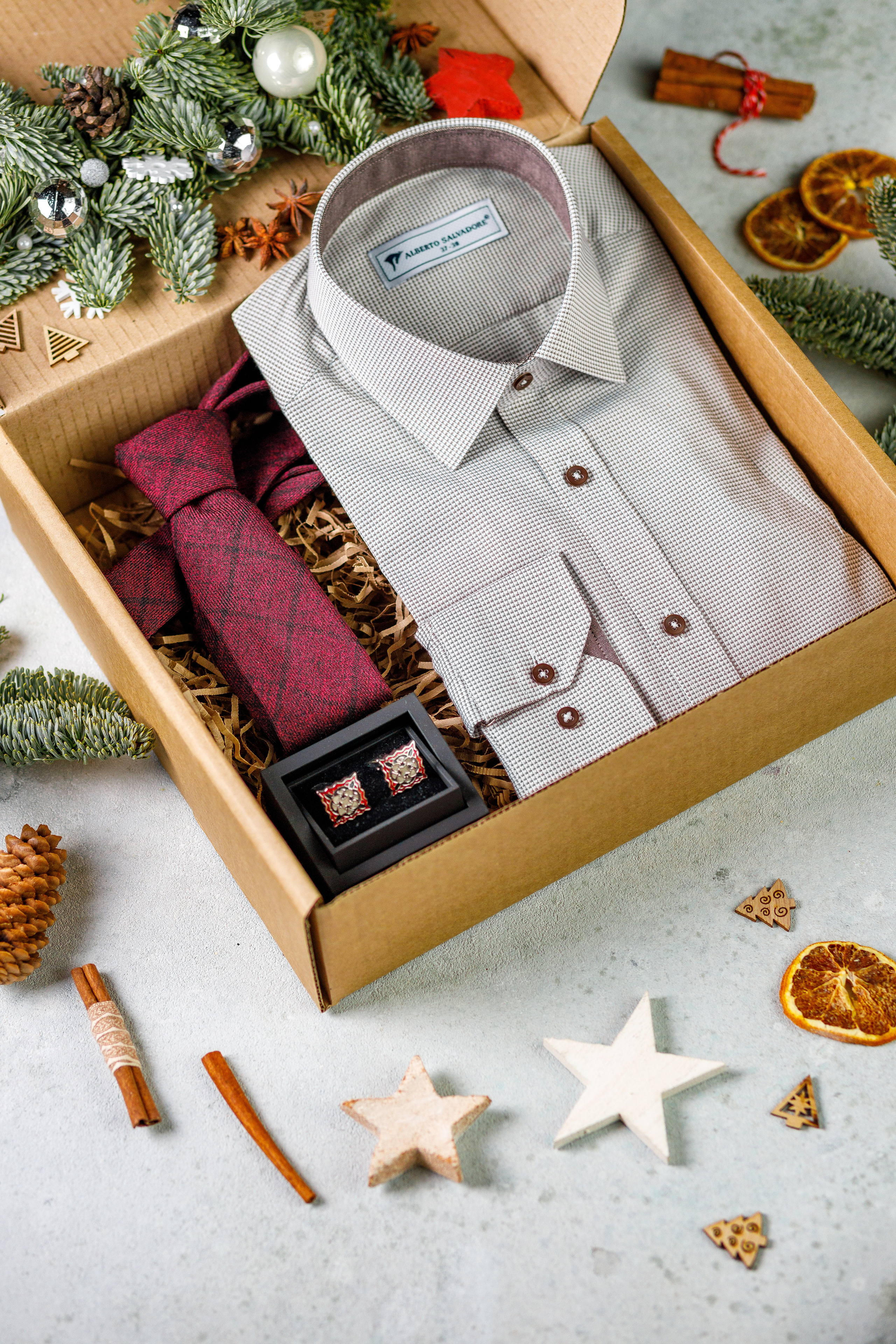 Съёмка подарочных боксов для «HisStory». Фотограф Антон Никандров