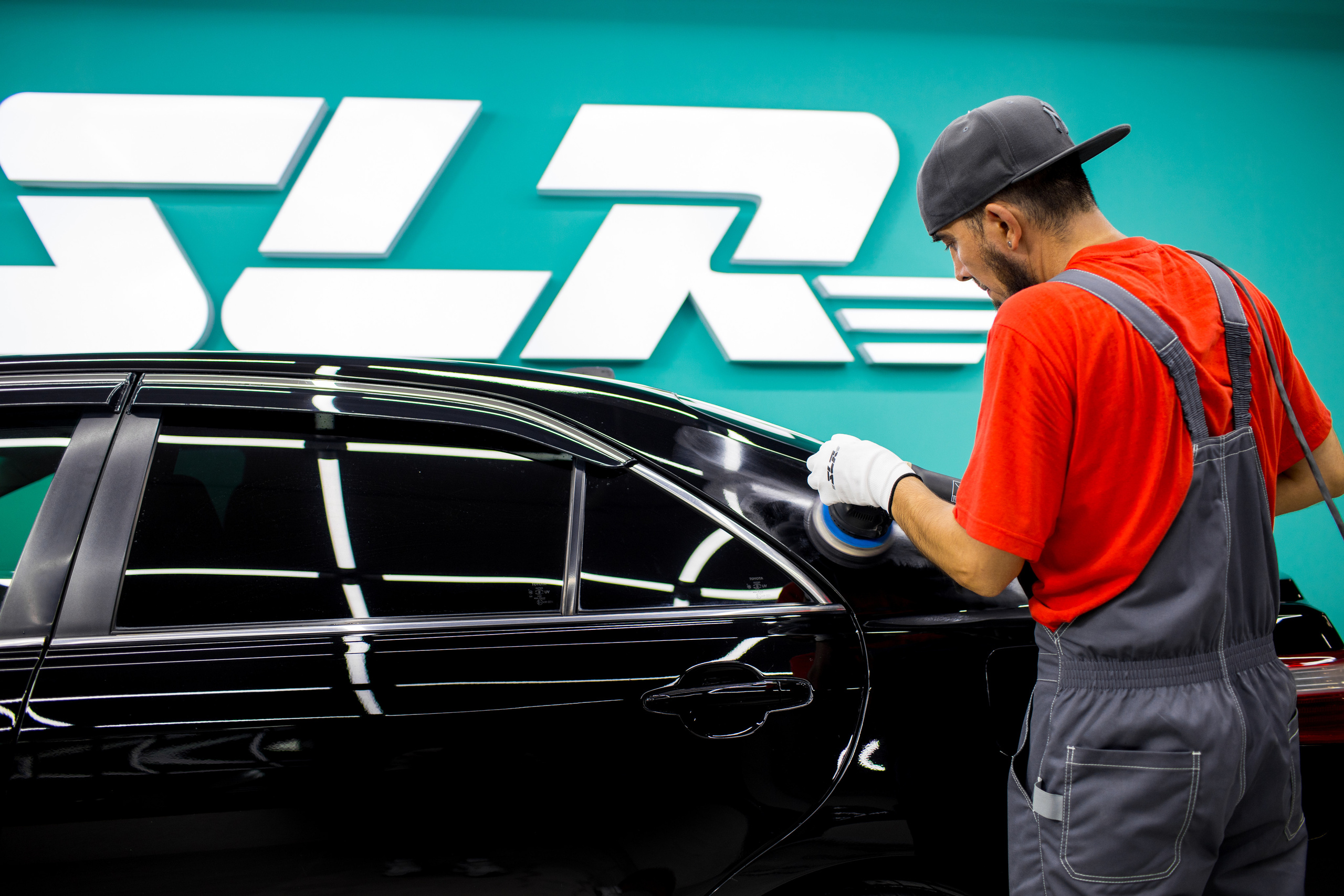 Студия локального ремонта «SLR». Фотограф Антон Никандров