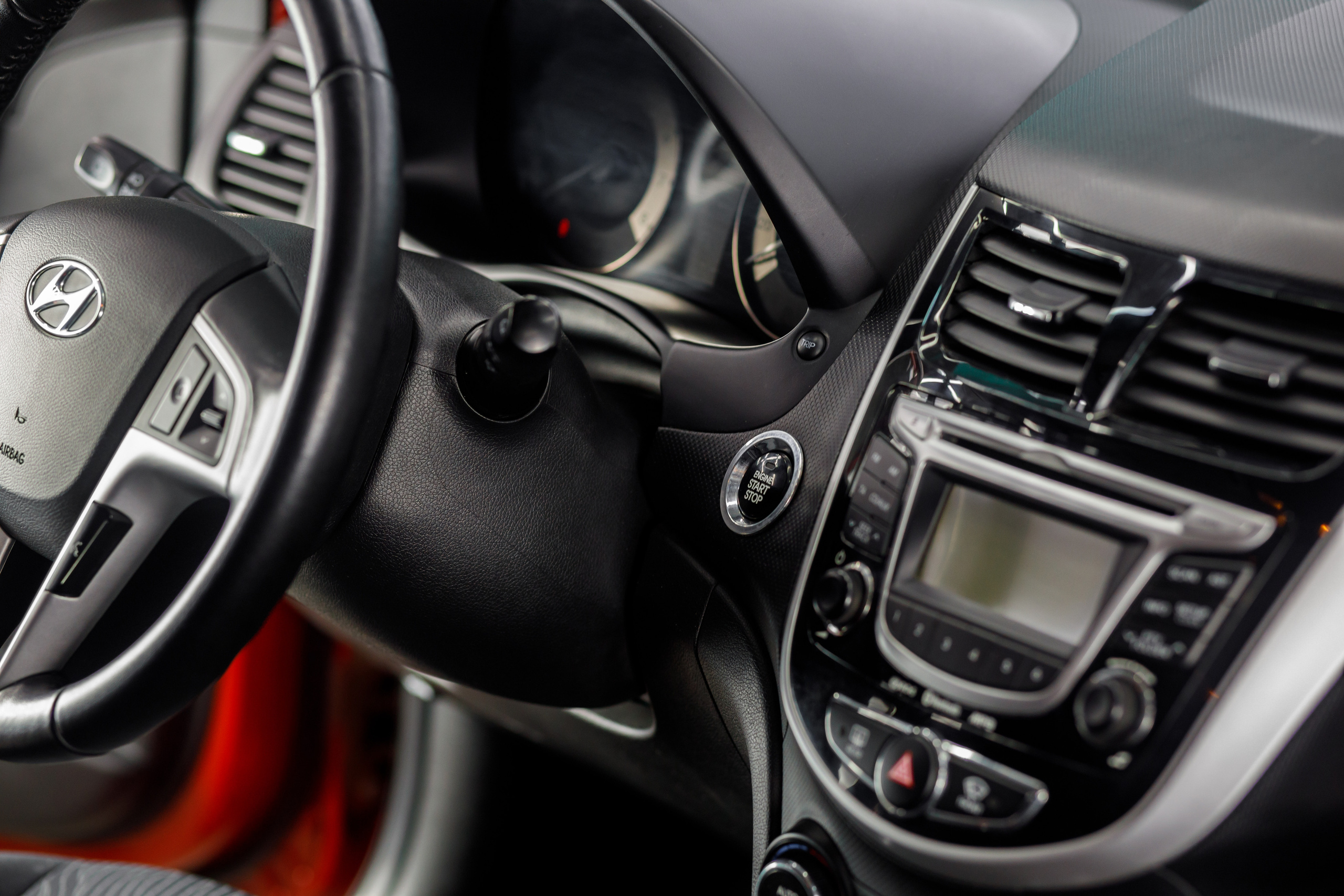 Студия локального ремонта «SLR». Фотограф Антон Никандров