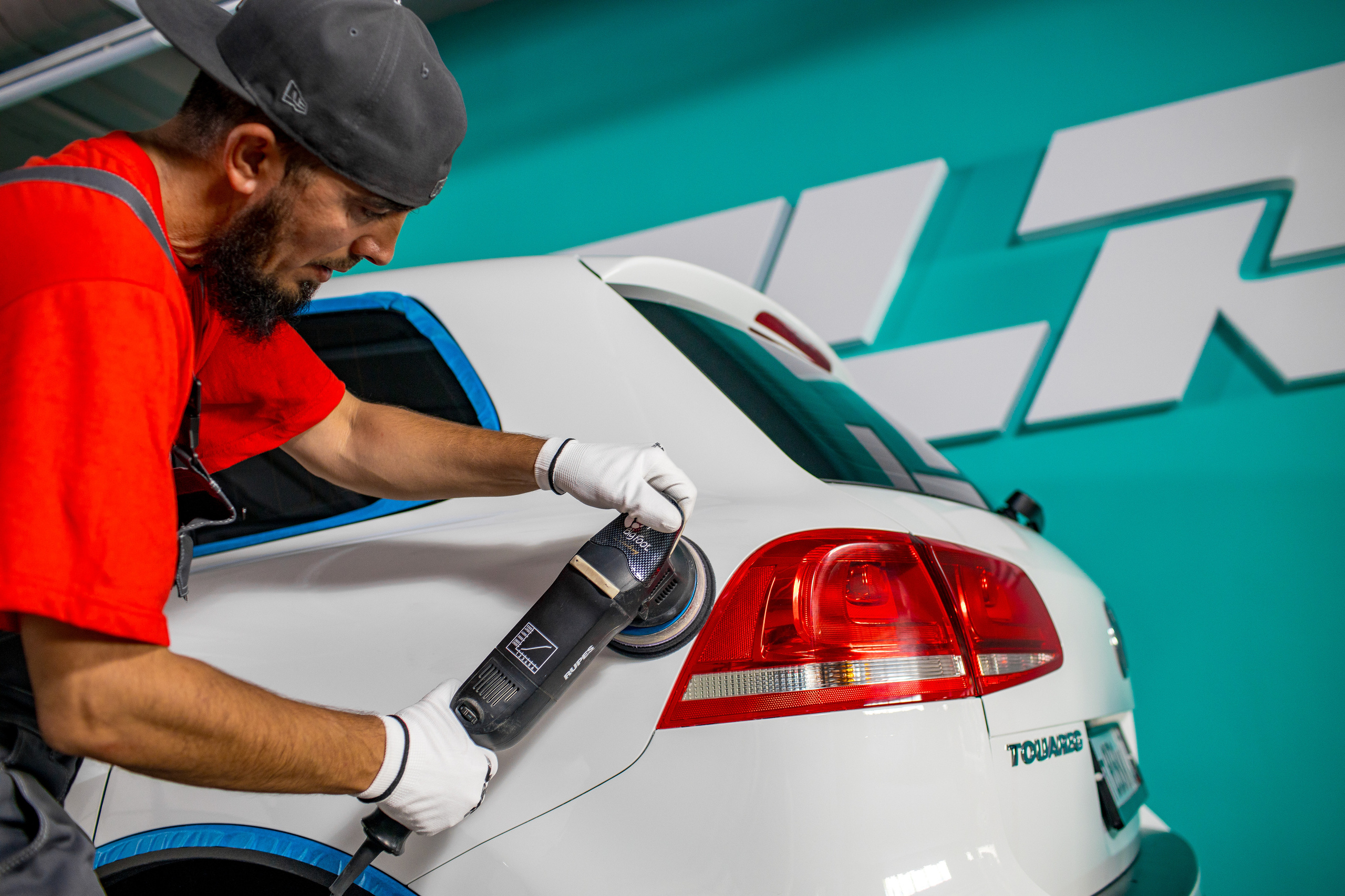 Студия локального ремонта «SLR». Фотограф Антон Никандров