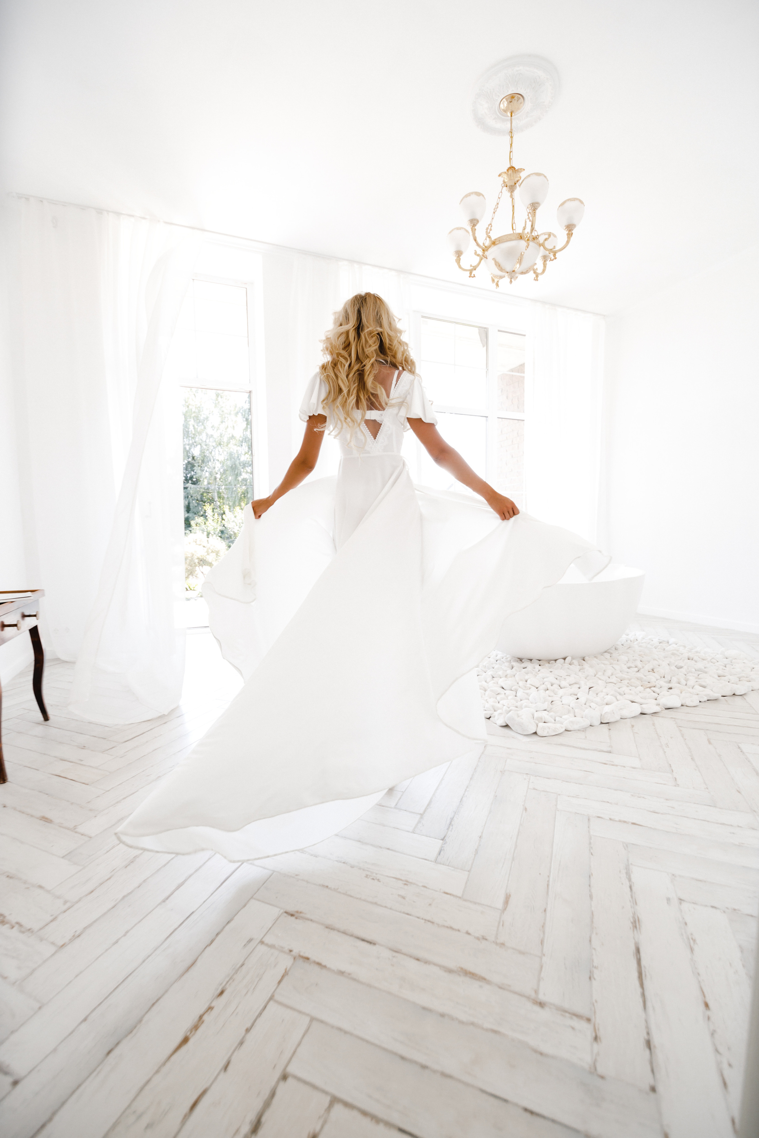 «BEZE». Съёмка коллекции будуарных платьев. Фотограф Антон Никандров