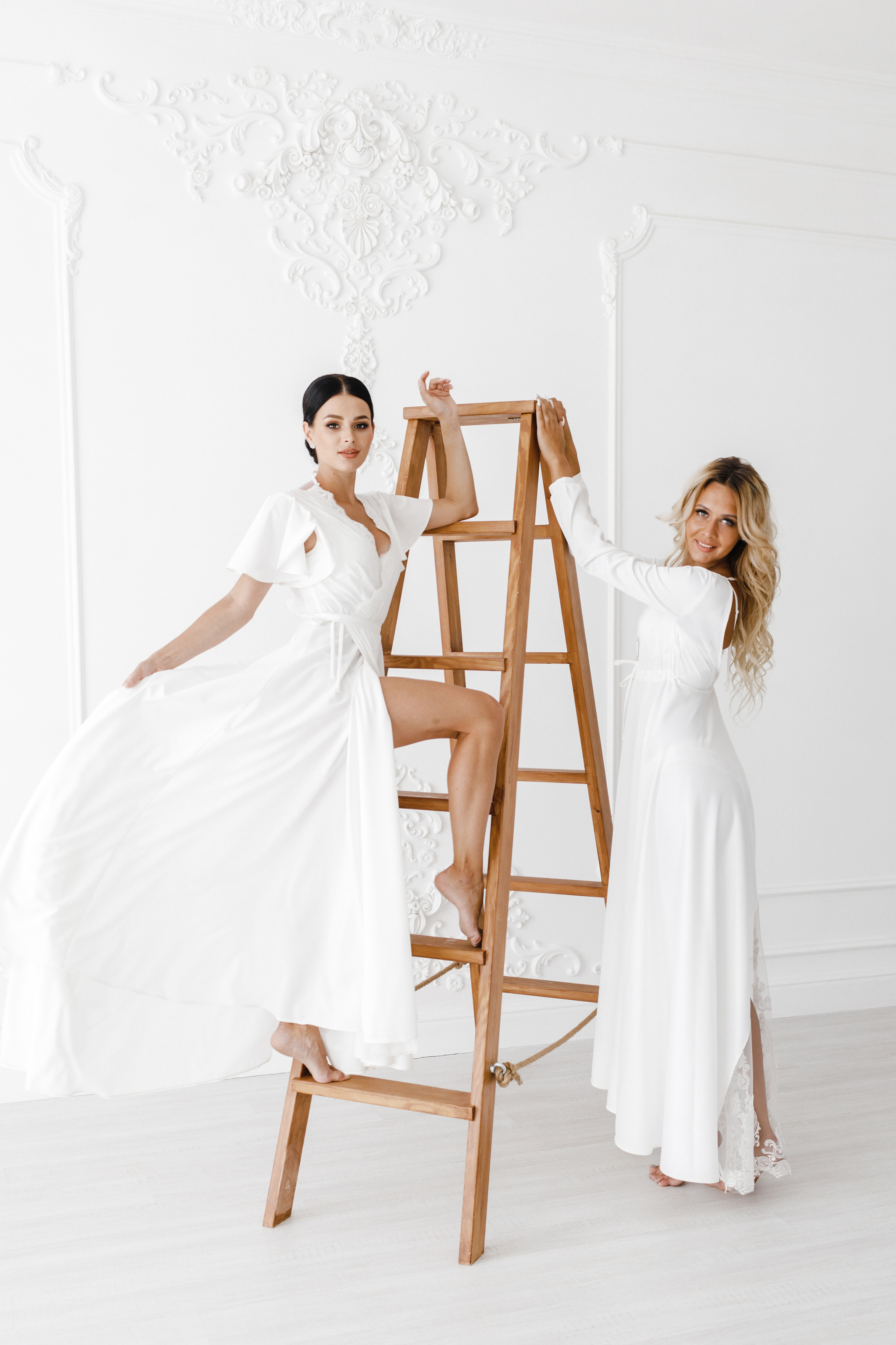 «BEZE». Съёмка коллекции будуарных платьев. Фотограф Антон Никандров