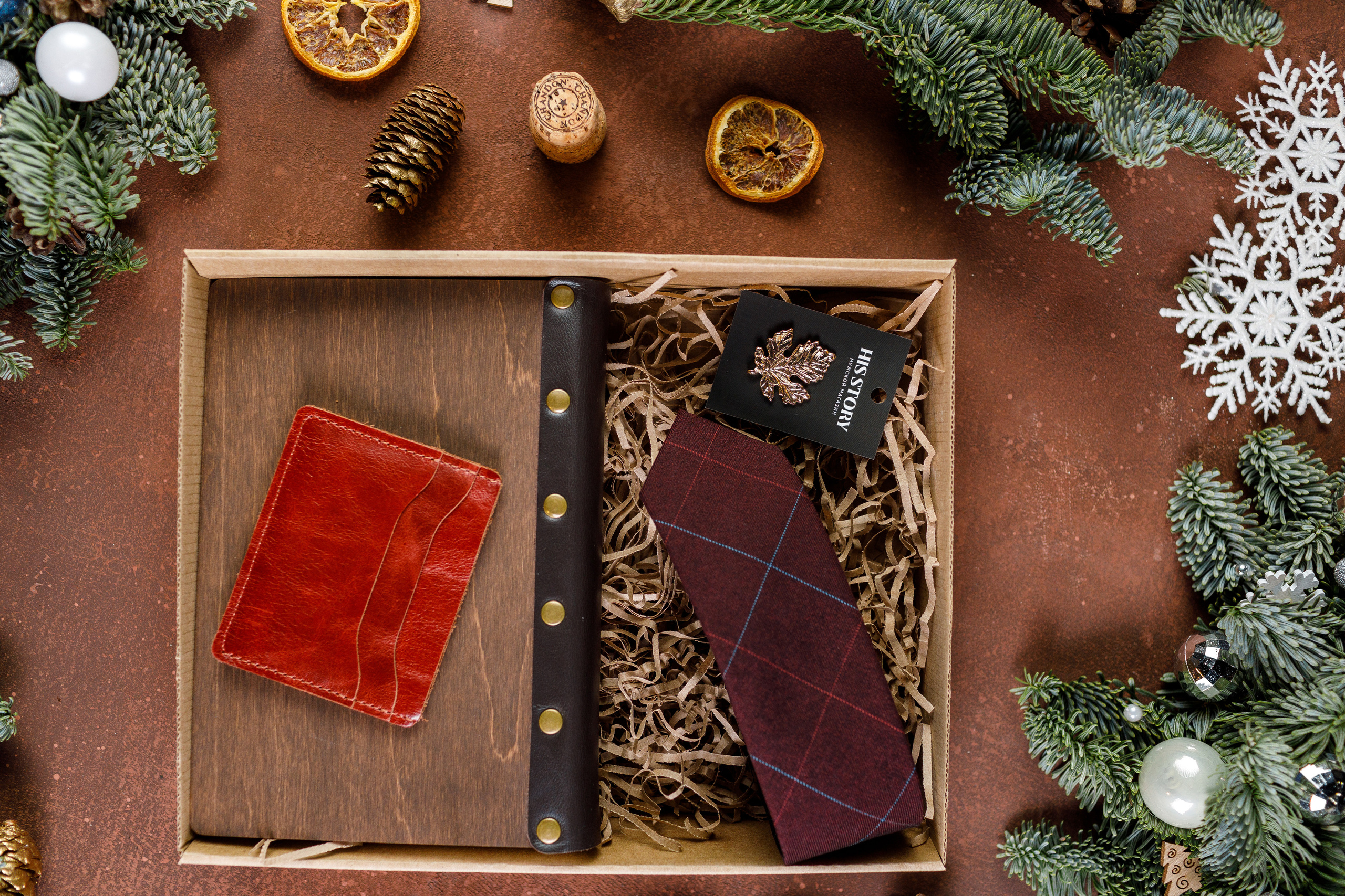 Съёмка подарочных боксов для «HisStory». Фотограф Антон Никандров