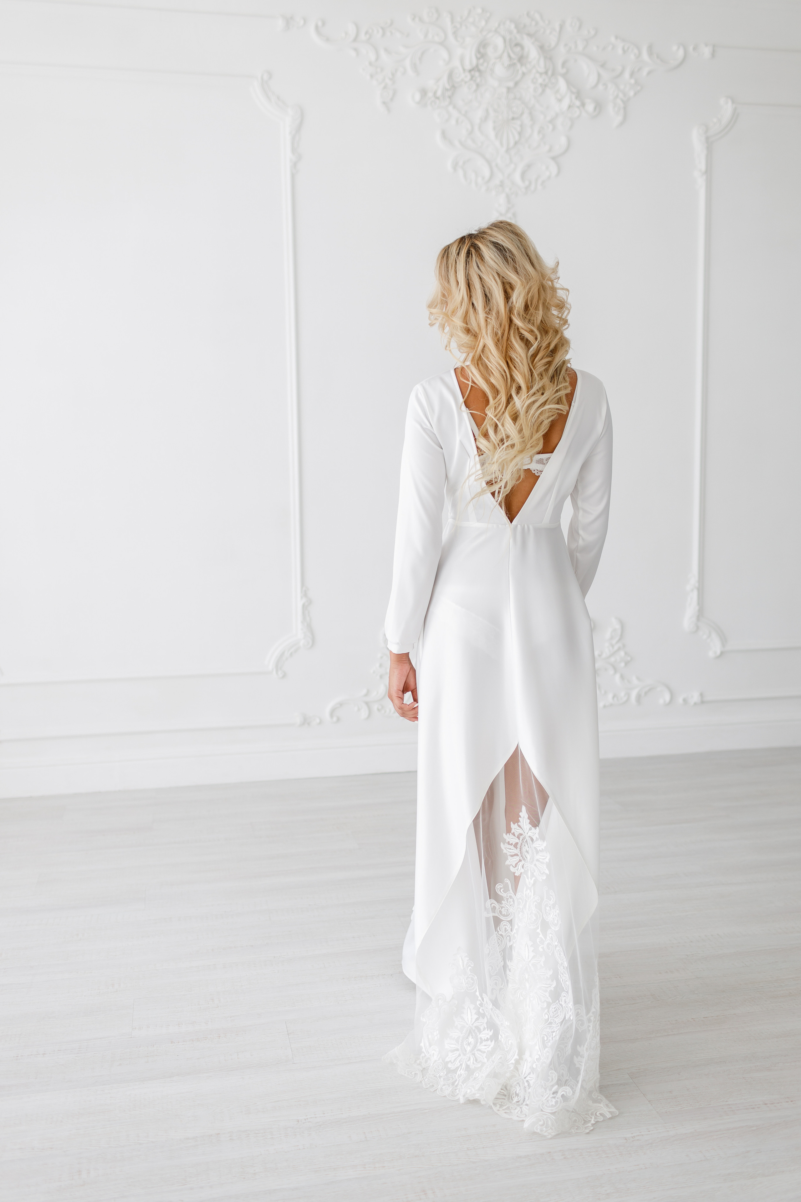 «BEZE». Съёмка коллекции будуарных платьев. Фотограф Антон Никандров