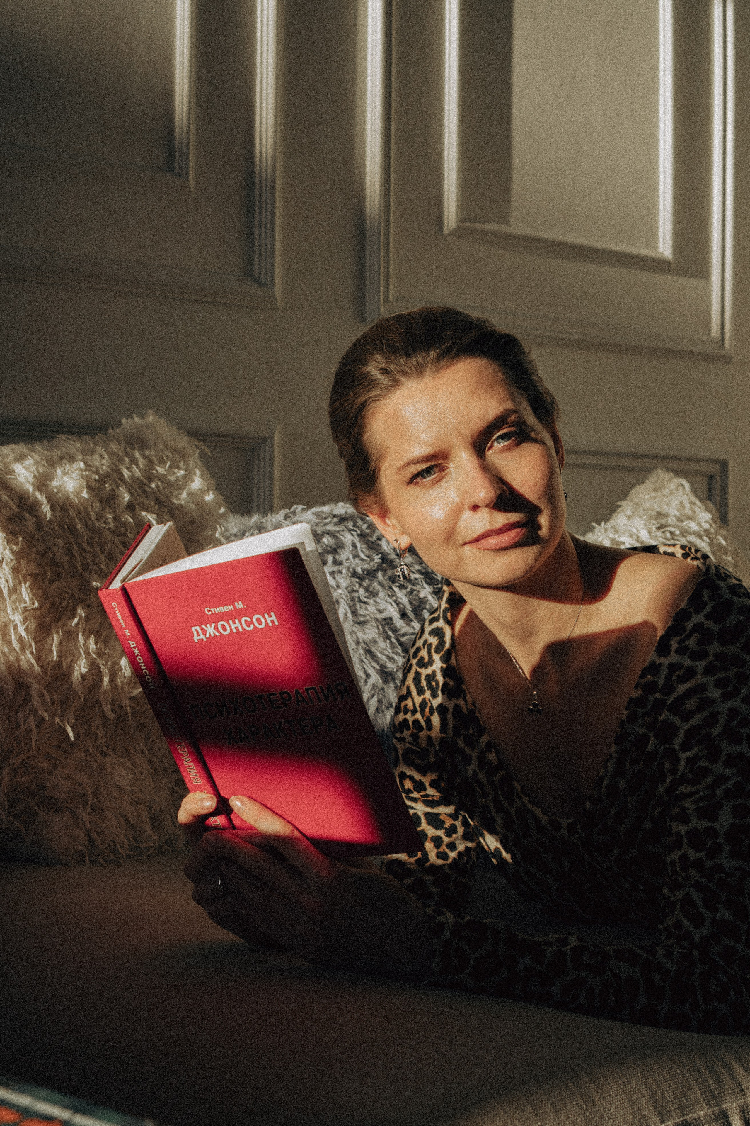 ФОТОСЕСИИЯ В СТУДИИ ДЛЯ ДЕВУШКИ ПСИХОЛОГА. Профессиональный фотограф, Санкт-Петербург — Виктория Богомолова