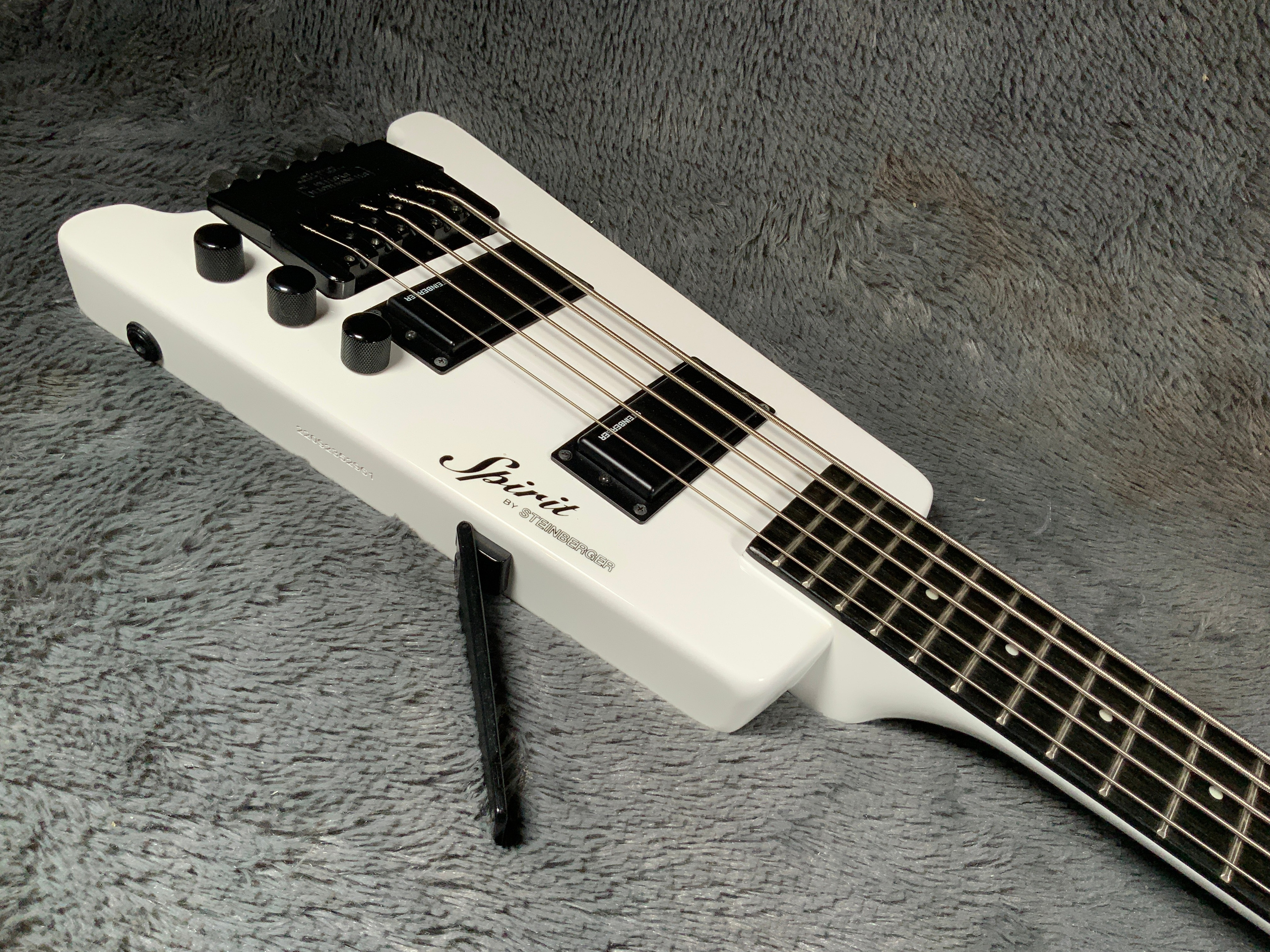 Headless Bass Spirit by Steinberger XT-25
