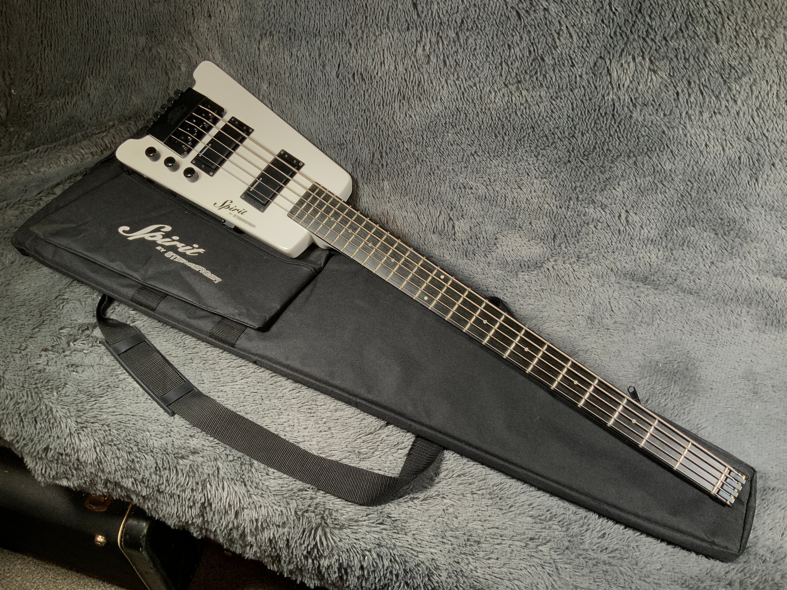 Headless Bass Spirit by Steinberger XT-25