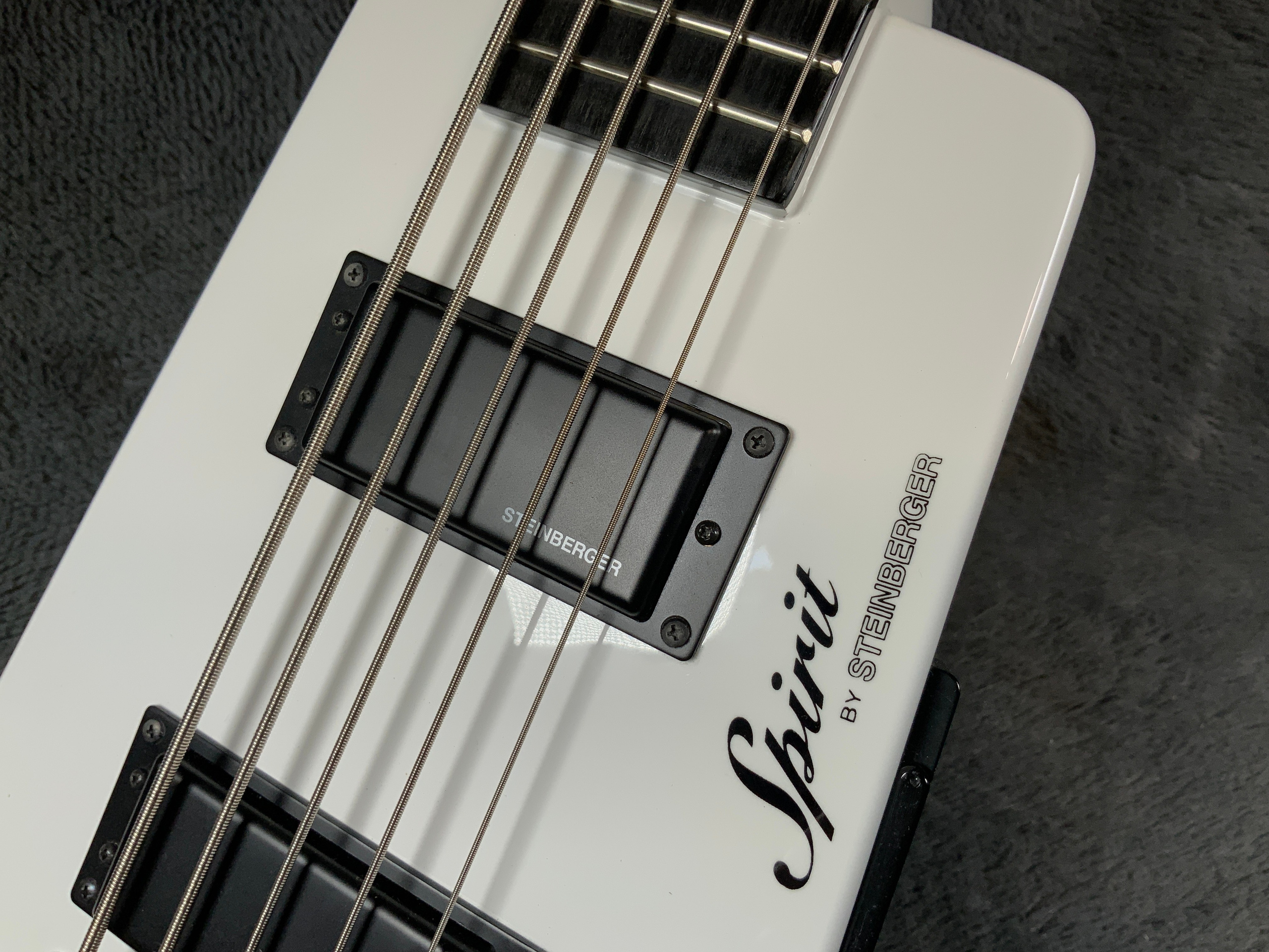 Headless Bass Spirit by Steinberger XT-25