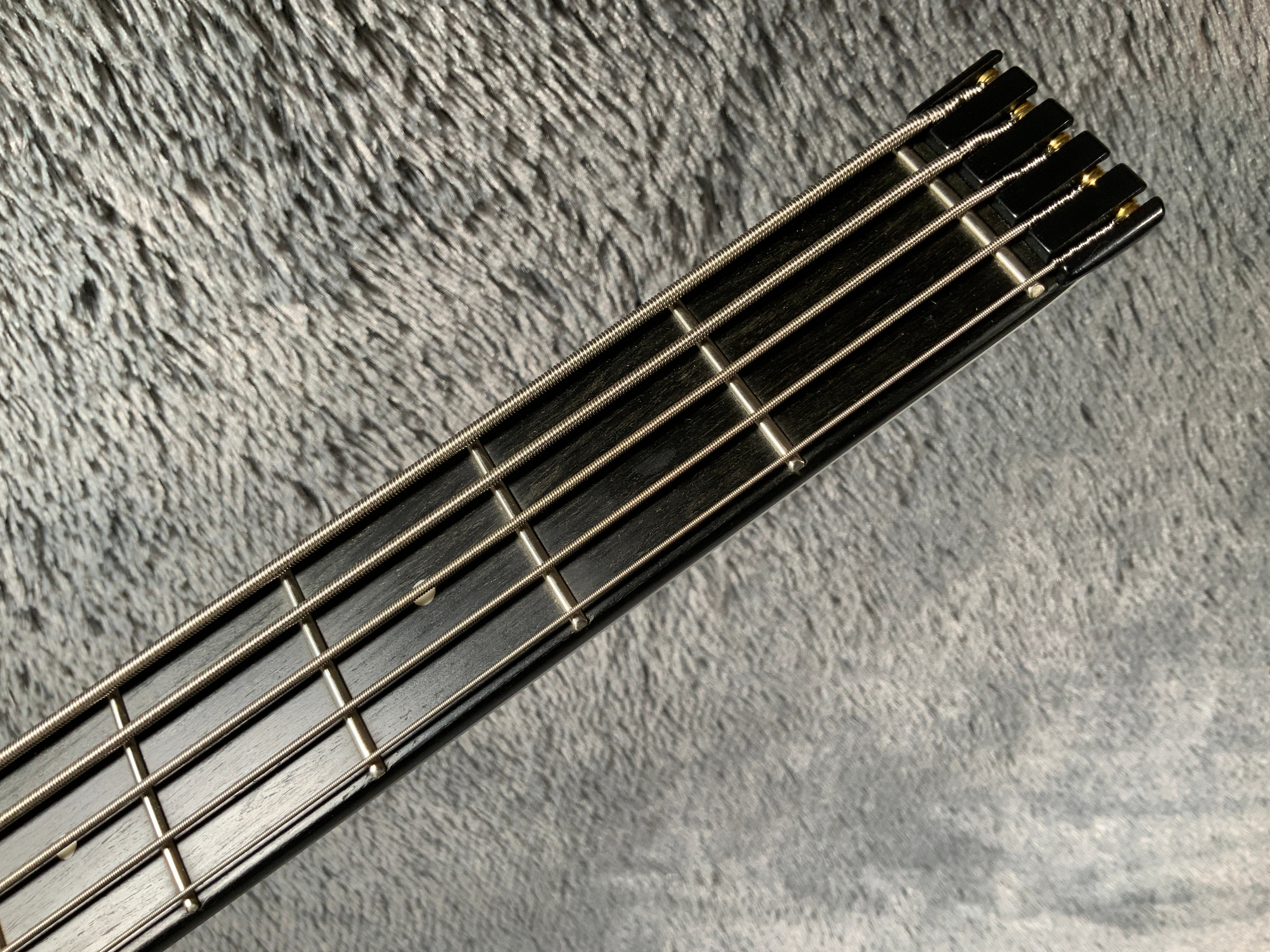 Headless Bass Spirit by Steinberger XT-25