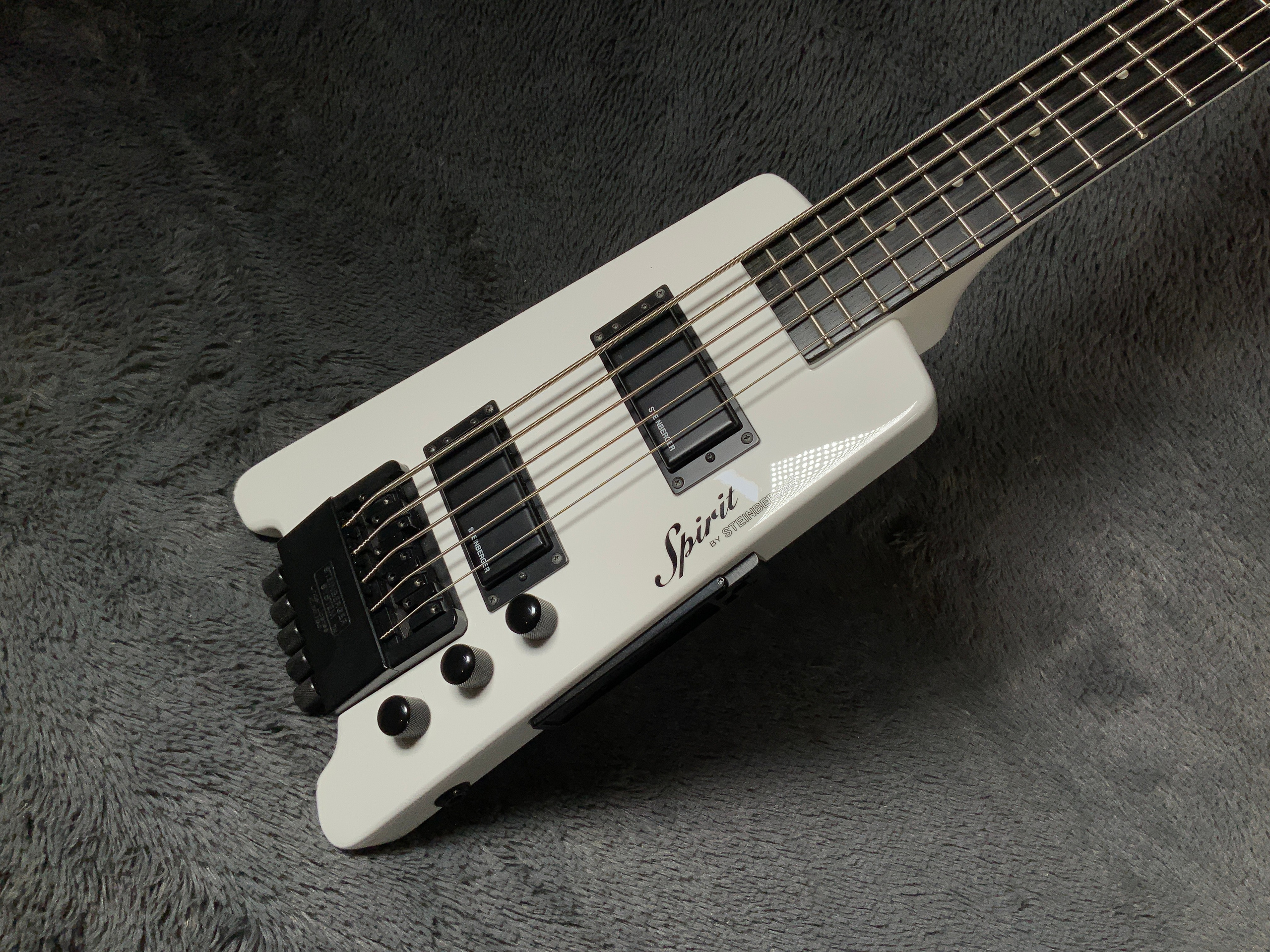 Headless Bass Spirit by Steinberger XT-25