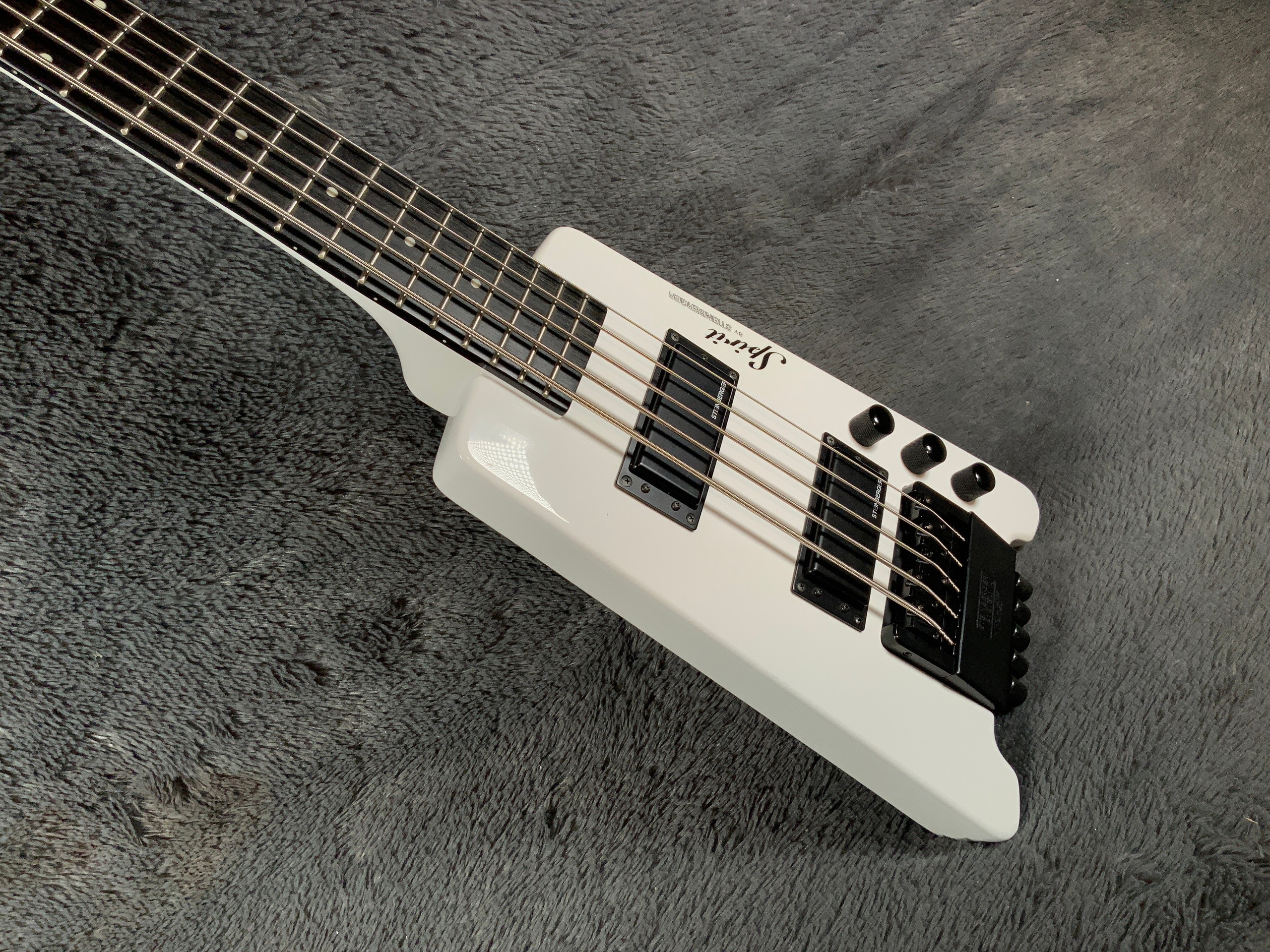 Headless Bass Spirit by Steinberger XT-25