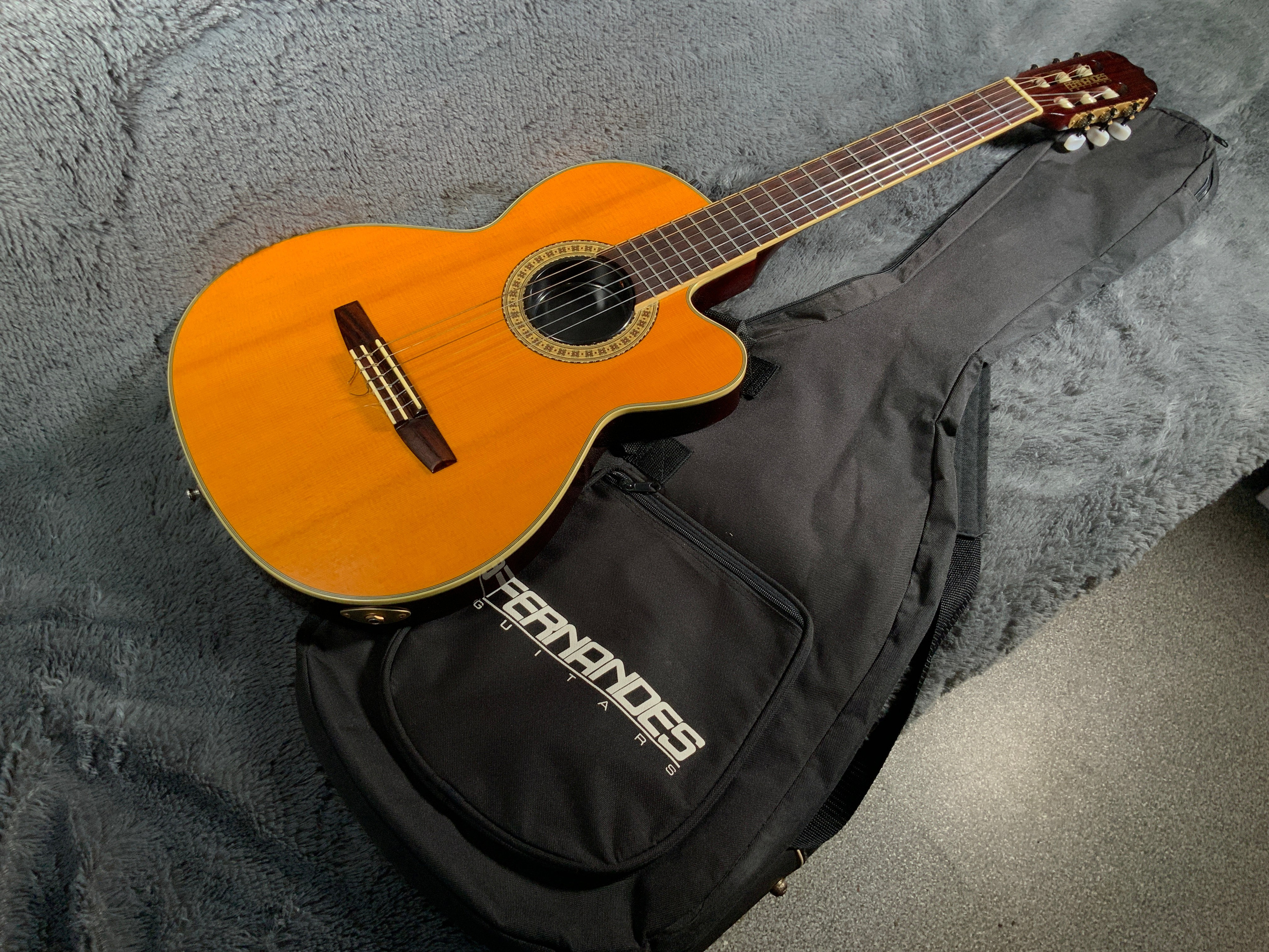 Fernandes Chet Atkins Style. Гитары из Японии