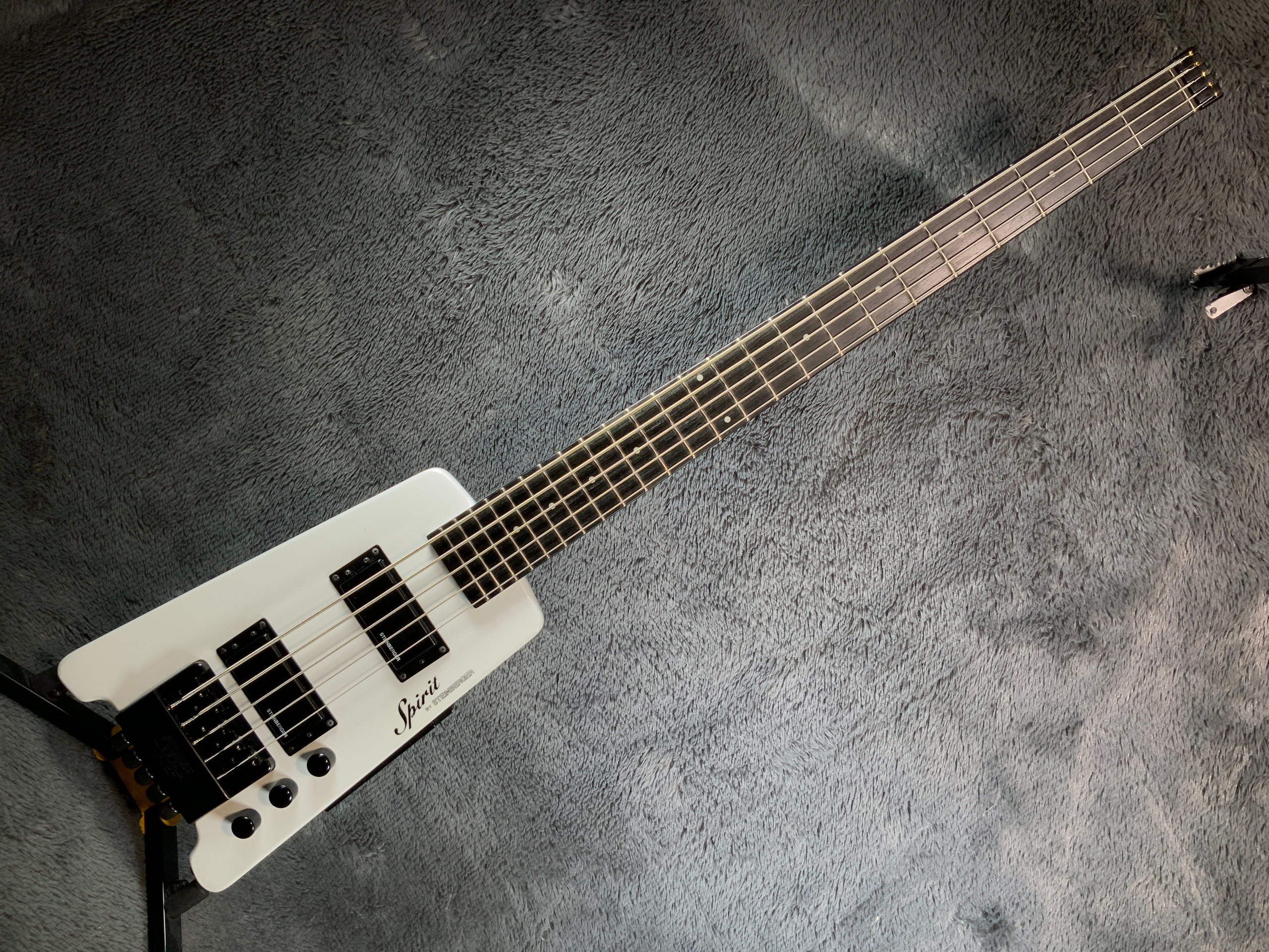 Headless Bass Spirit by Steinberger XT-25