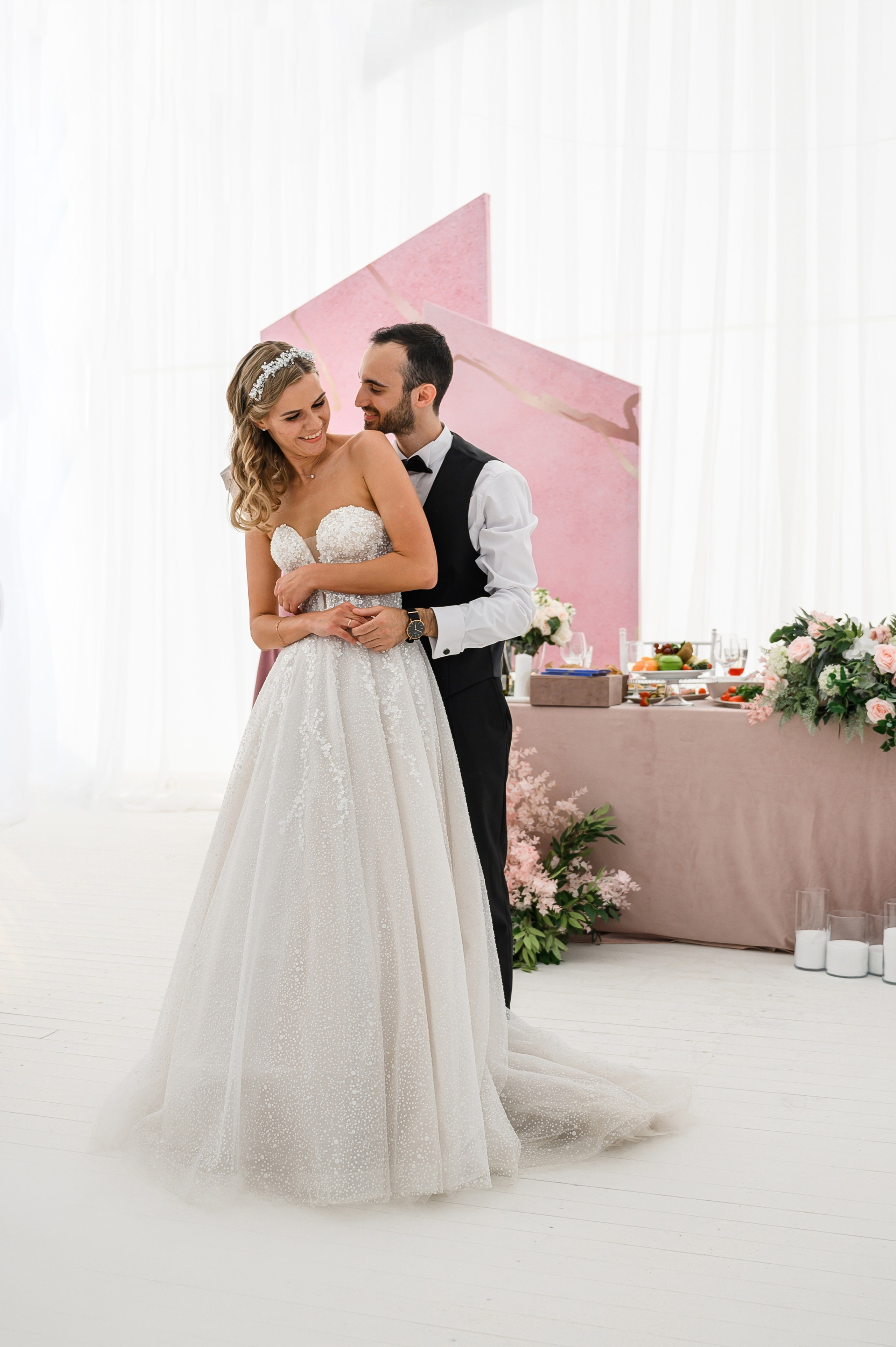 Свадьба шатер Город мастеров — Русская сказка. Свадебный фотограф Москва Юрий Кульман