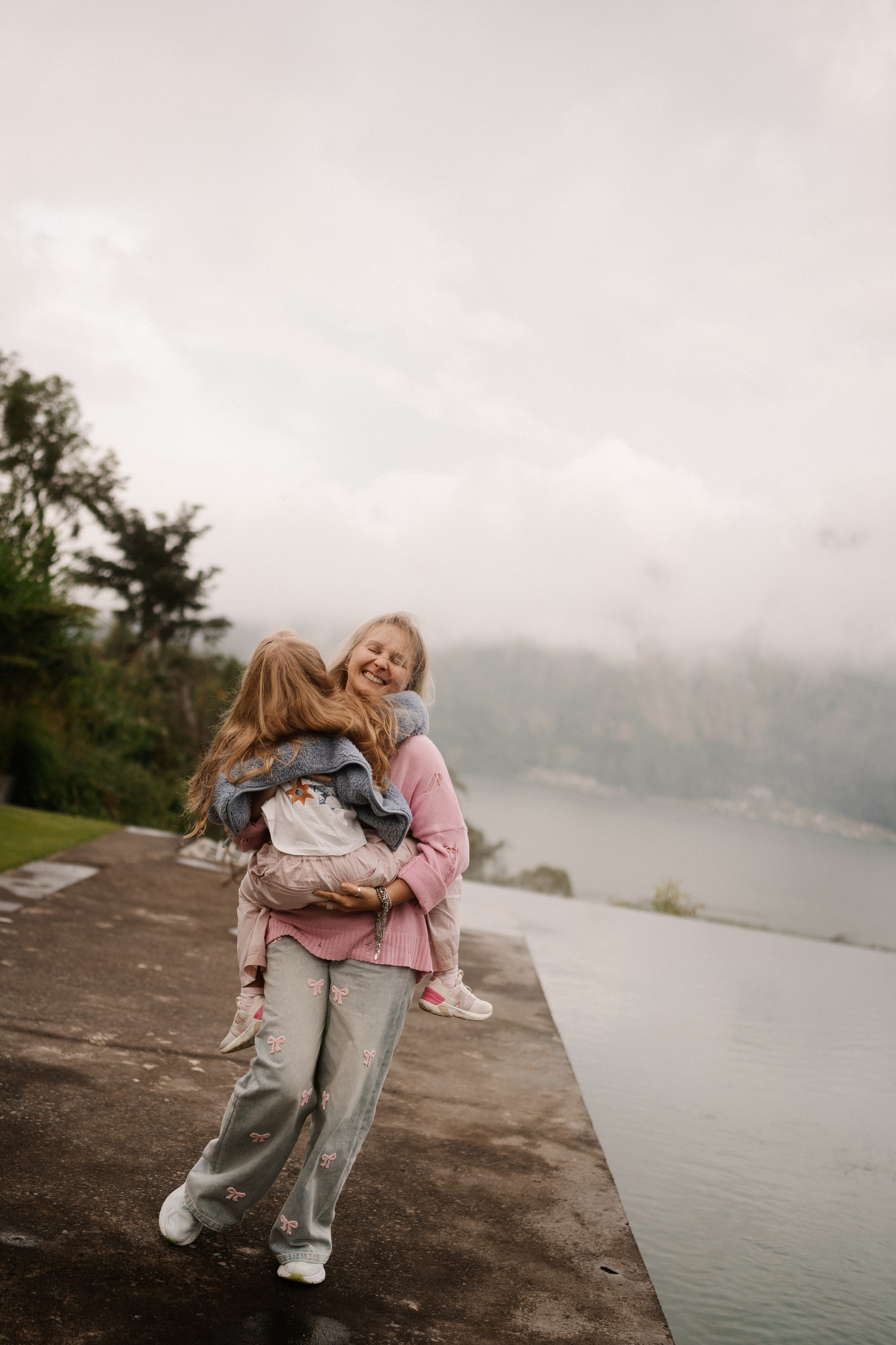 Alex, Mila & Varya. Olga Antipova — photographer