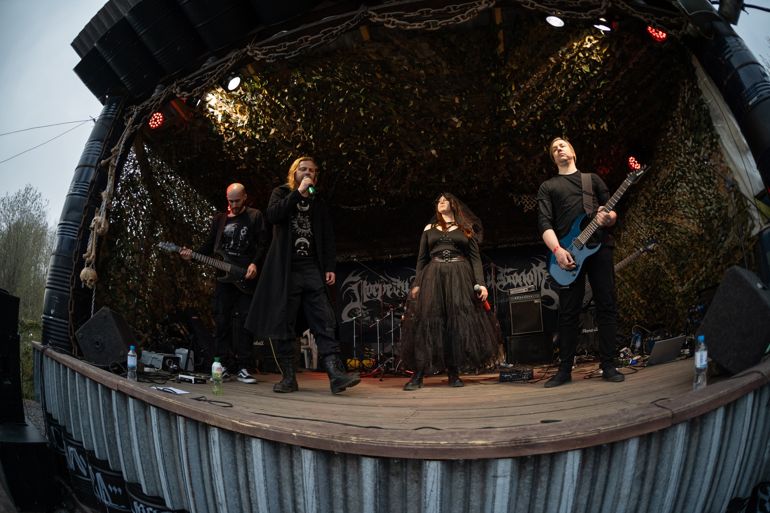 Фестиваль «ПОСРЕДИ КЛАДБИЩ И БОЛОТ»|Архангельск. Концертный и репортажный фотограф в Санкт-Петербурге Слава Пахомов