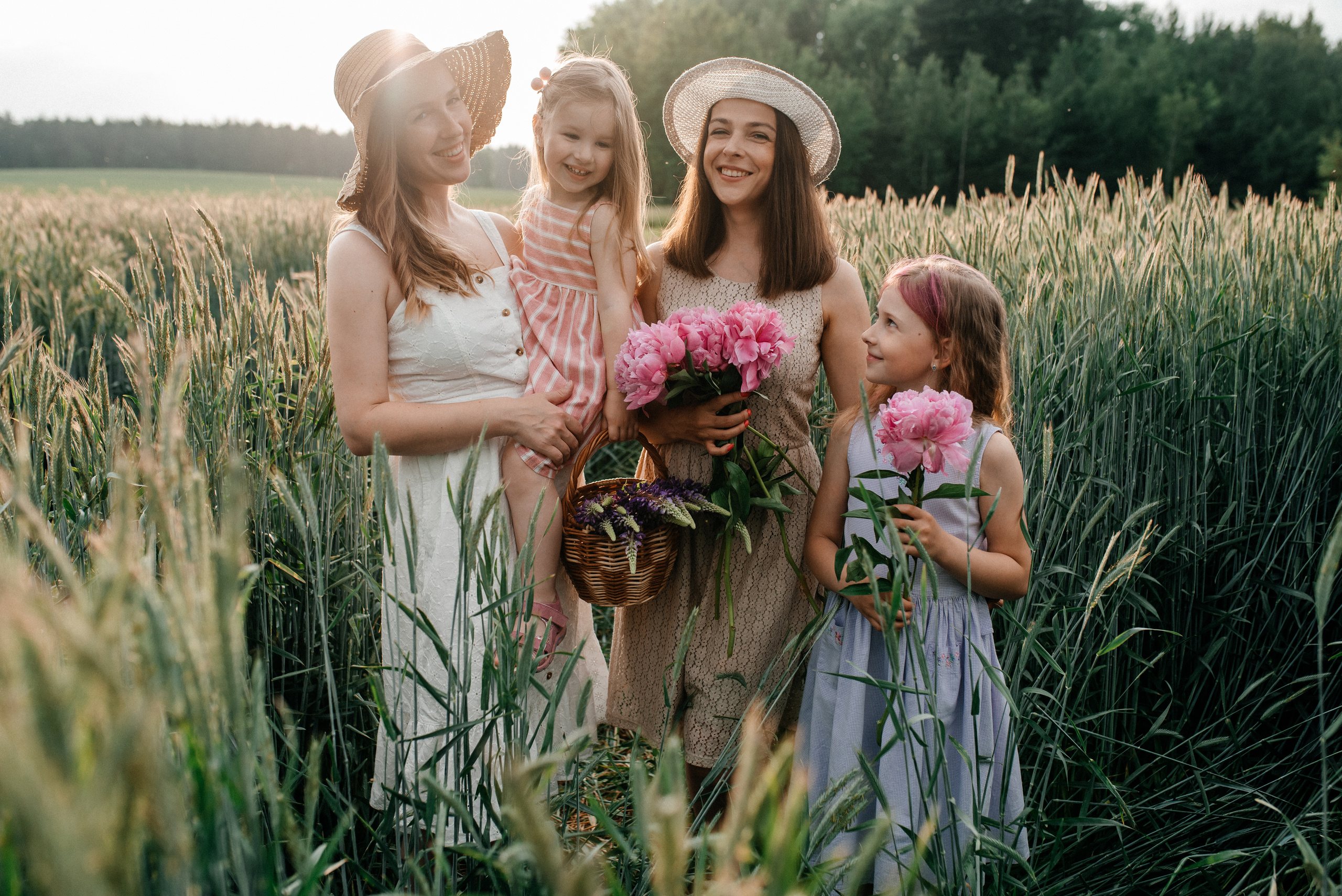 Дарина+Наталья+Саша+Женя. Костюшко Кристина — семейный и свадебный фотограф в Минске