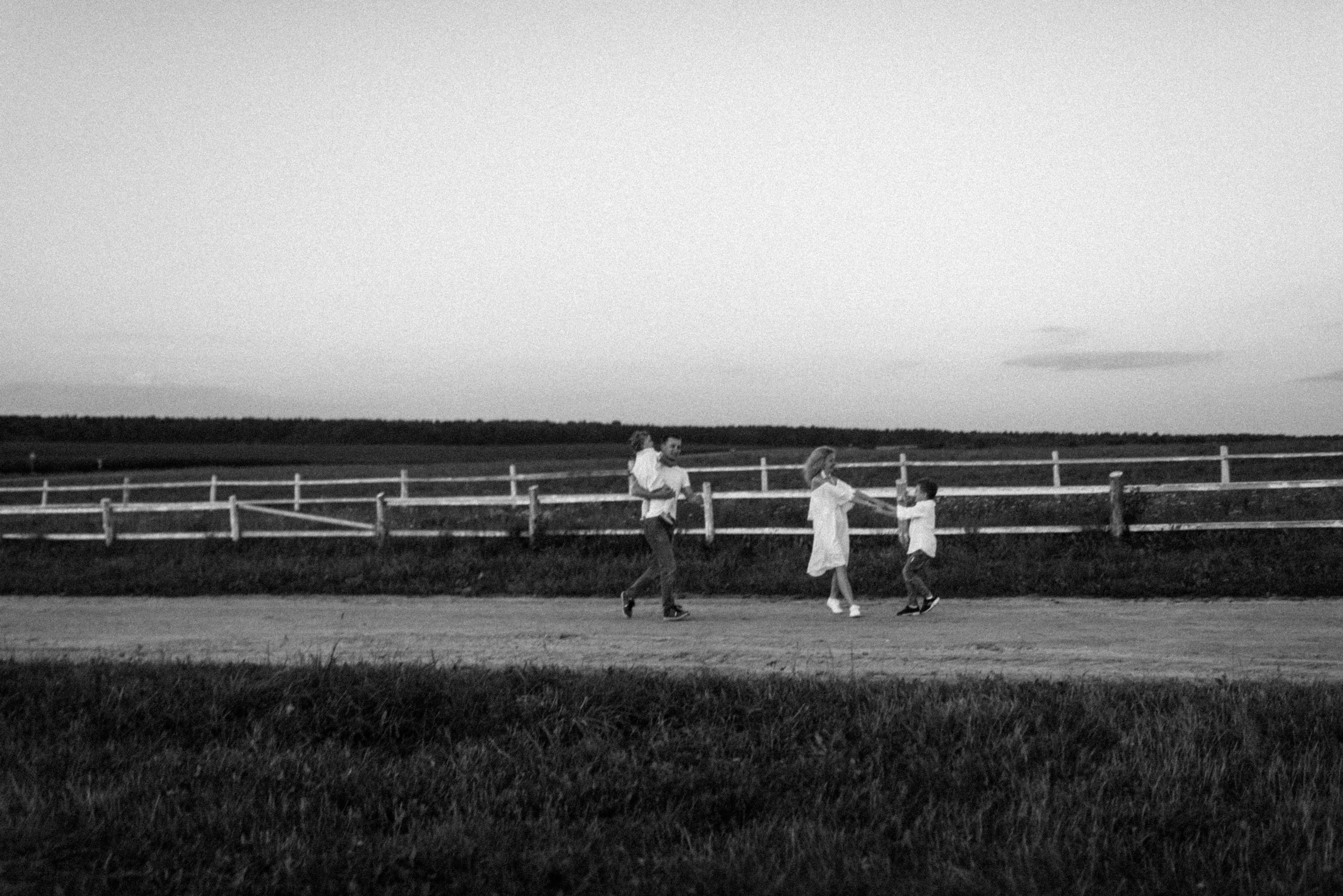 Таня+Рома+Паша+Варя. Костюшко Кристина — семейный и свадебный фотограф в Минске