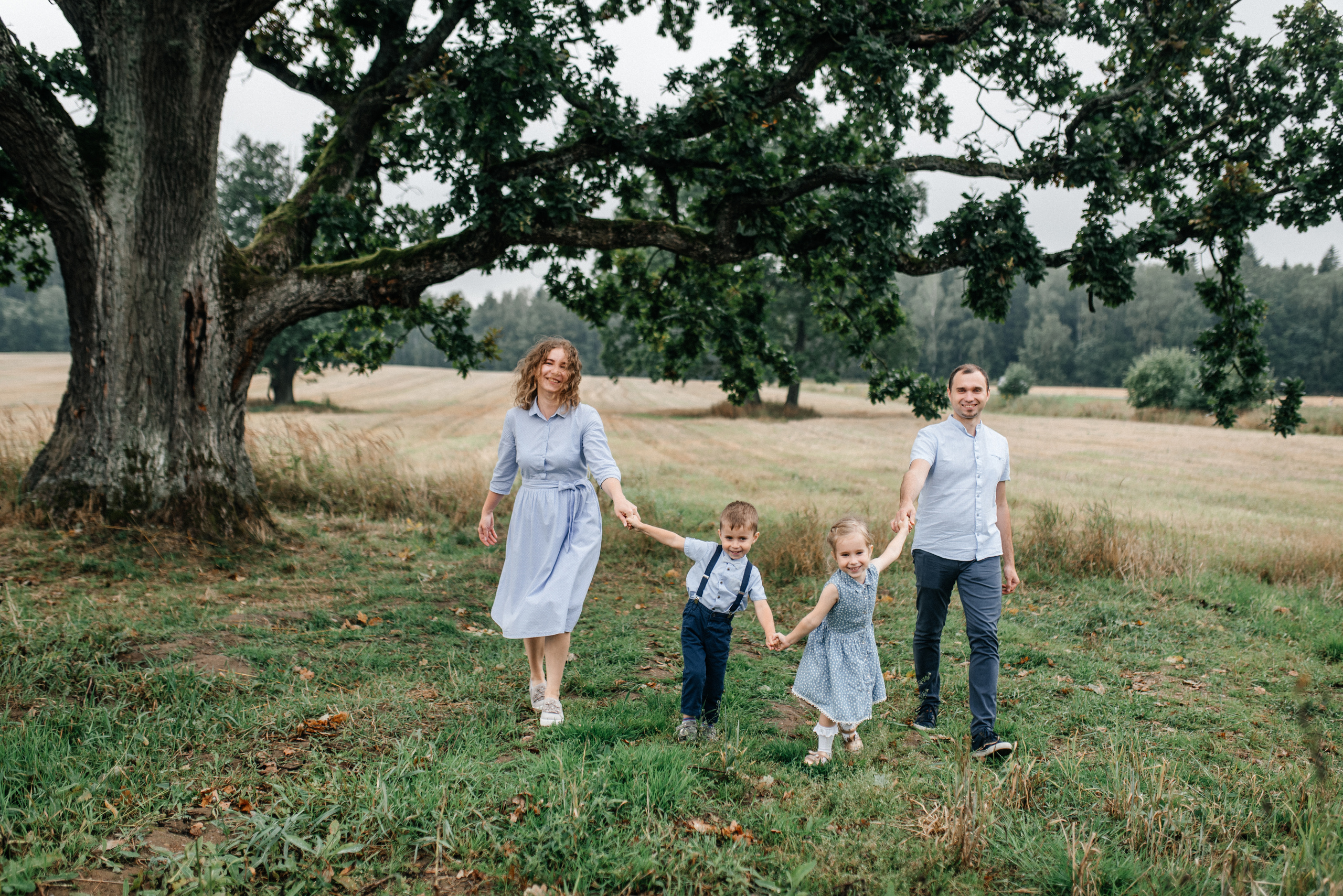 Аня+Сяржук+Тая+Ян. Костюшко Кристина — семейный и свадебный фотограф в Минске