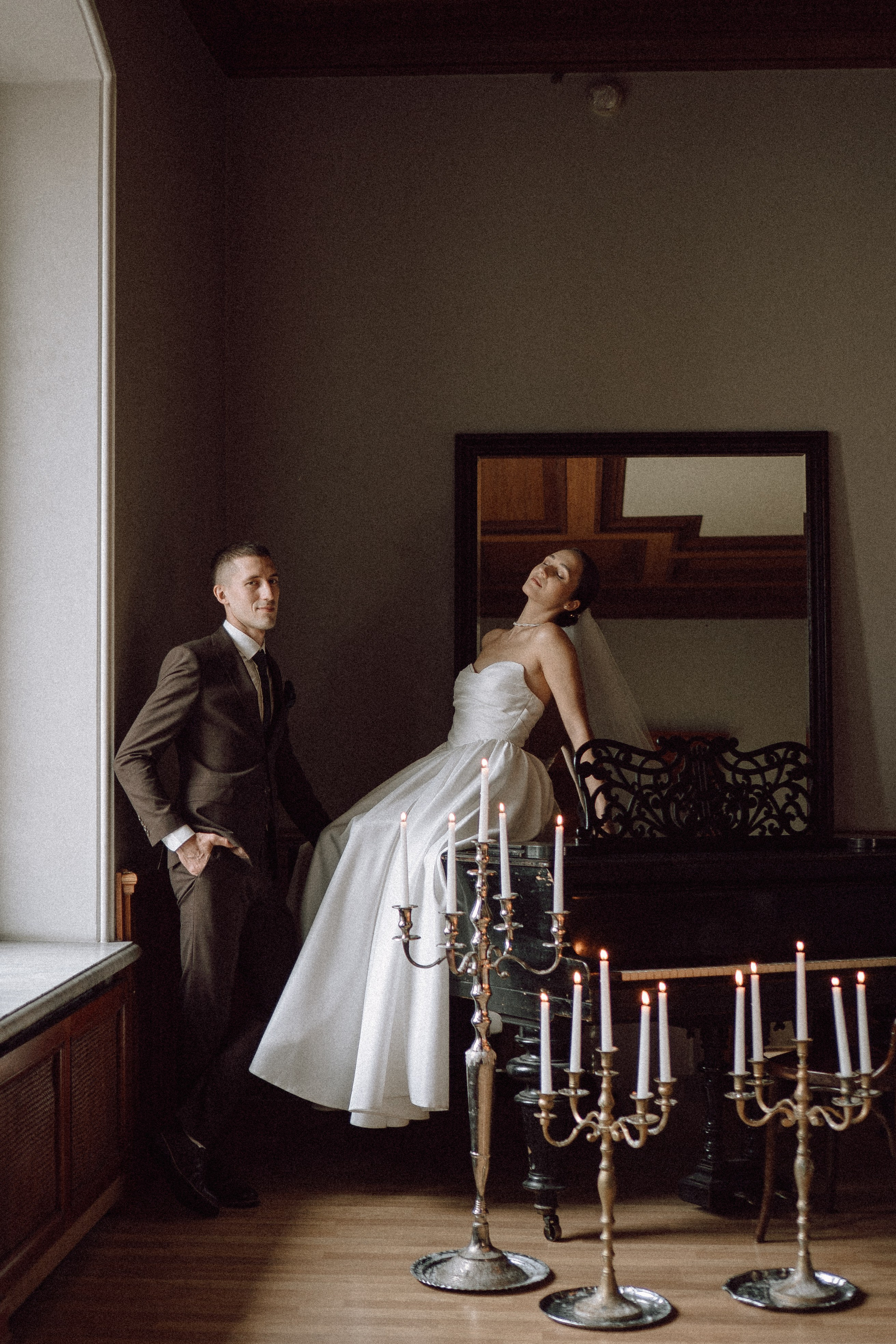 СВАДЕБНАЯ ПРОГУЛКА В САНТК-ПЕТЕРБУРГЕ (ИСАКИЕВСКИЙ СОБОР, ЗИМНЯЯ КАНАВКА, ЭРМИТАЖ И БОЛЬШАЯ МОРСКАЯ УЛИЦА). Профессиональный фотограф, Санкт-Петербург — Виктория Богомолова