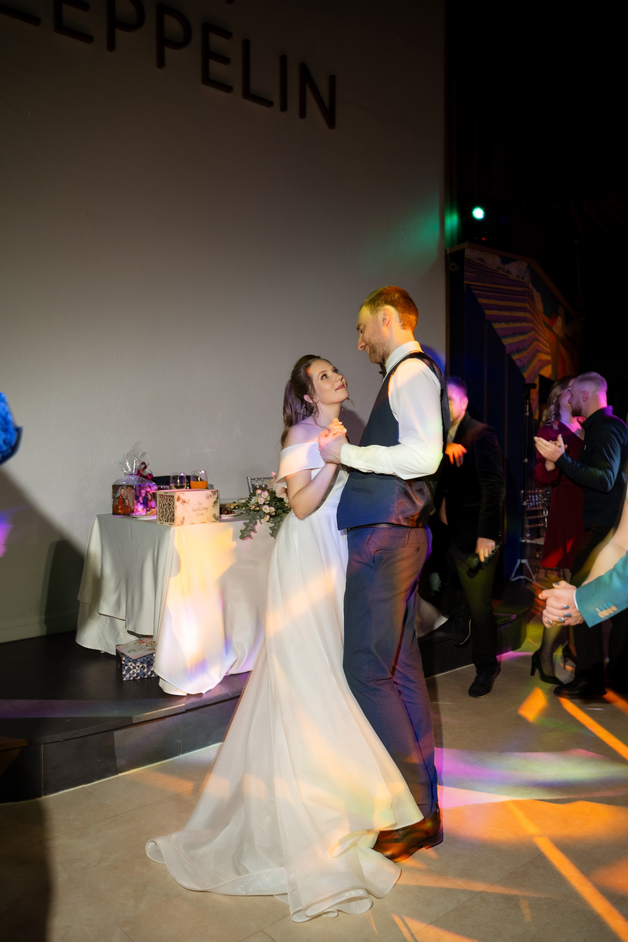 Павел и Антонина | 03.12.23. Свадебный фотограф в Санкт-Петербурге Владислава Тюльпина