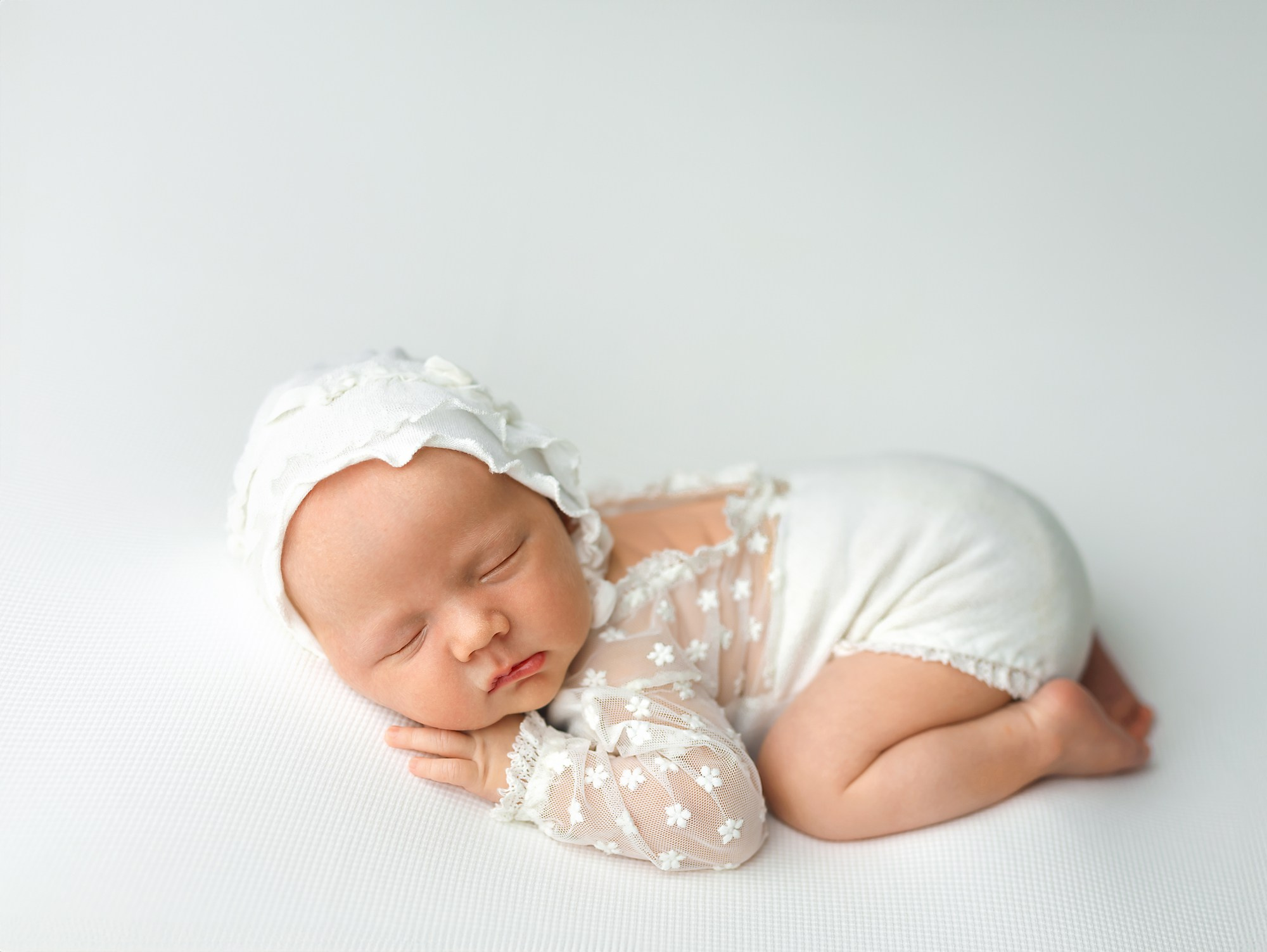 Newborn. Фотограф новорождённых в Казани Нейля Гильмутдинова ньюборн