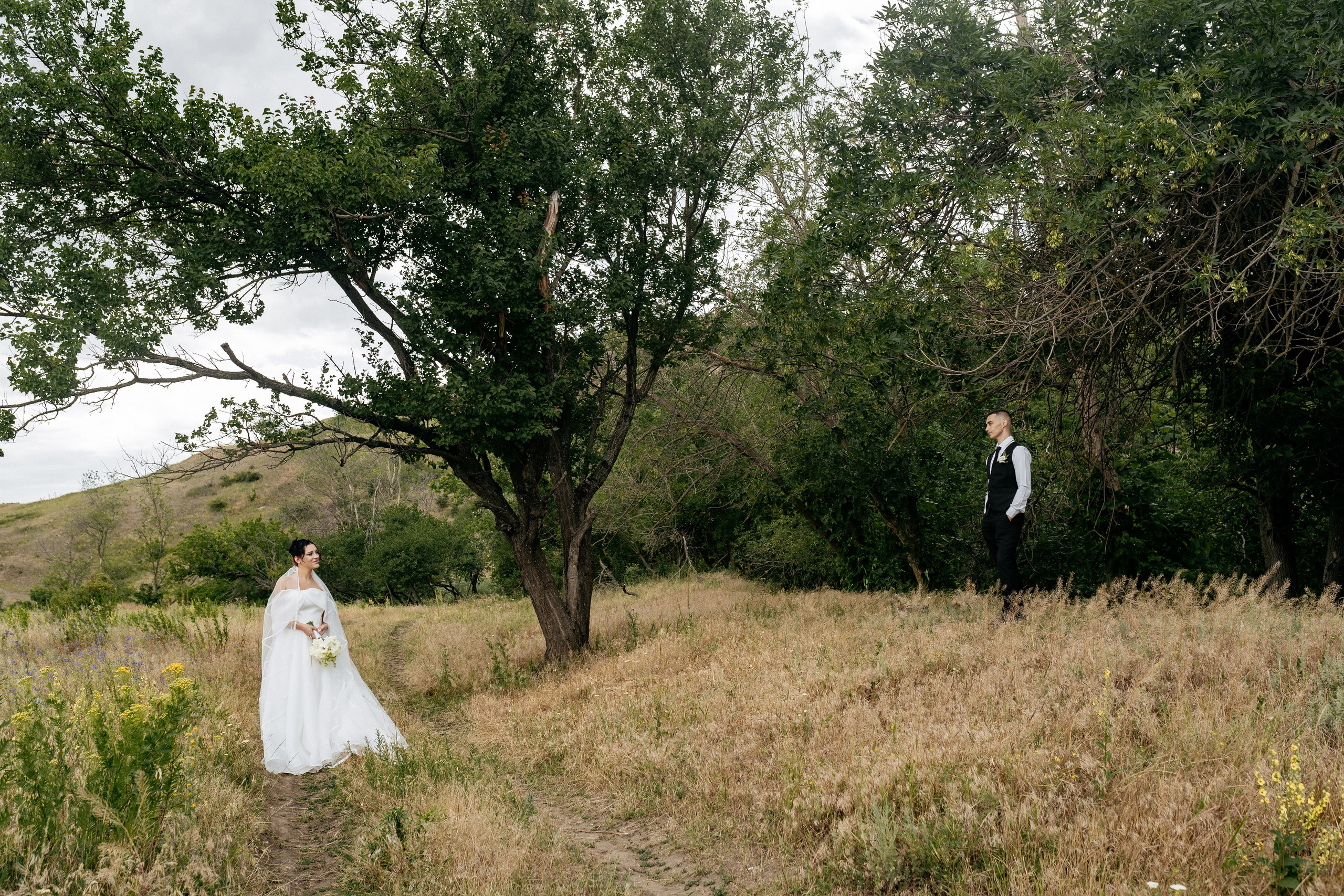 Закатная свадьба в Кучугурах - профессиональная фотосъемка на берегу Азовского моря