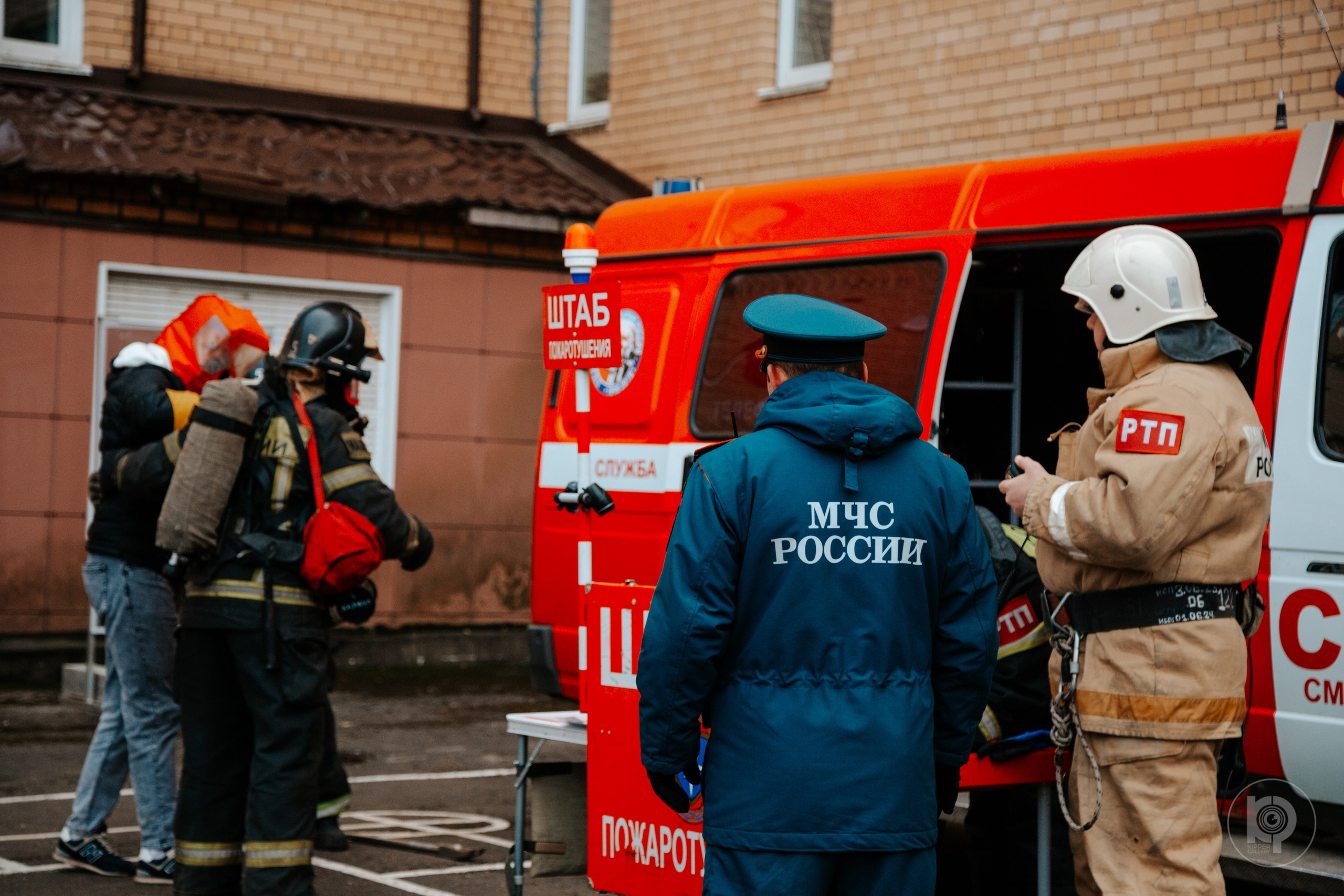 Смоленск — Учения МЧС России на территории СмолГУ. KiPPER Gallery — Фотограф