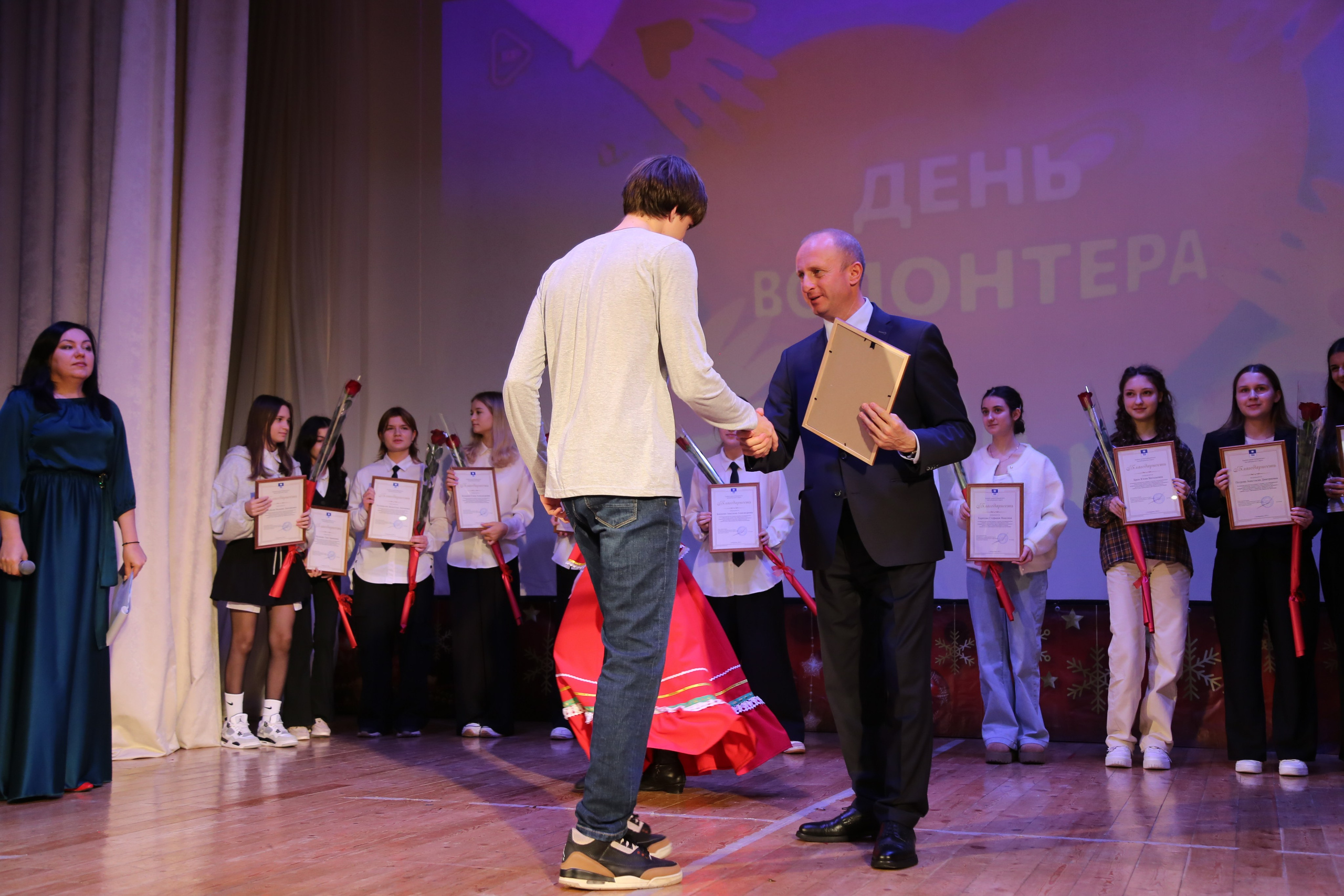 День Волонтёра. Жизнь курорта Кабардинка в фотографиях