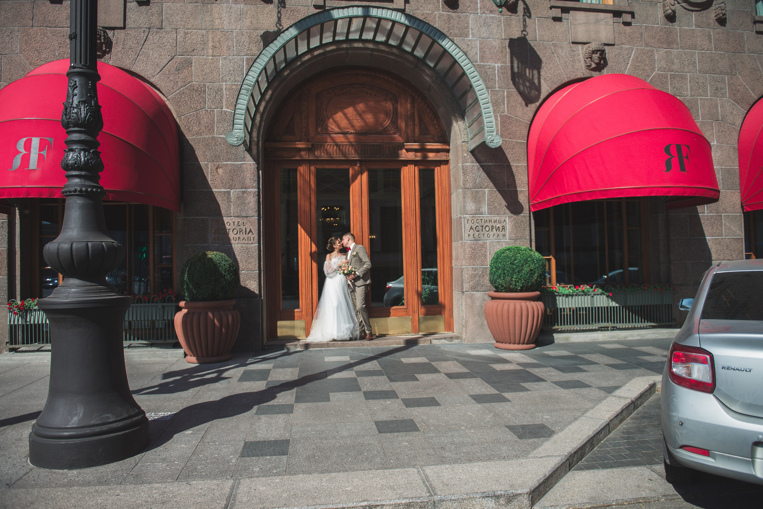 Лето в Санкт-Петербурге. Антон и Кристина. Свадебный и семейный фотограф София Невская